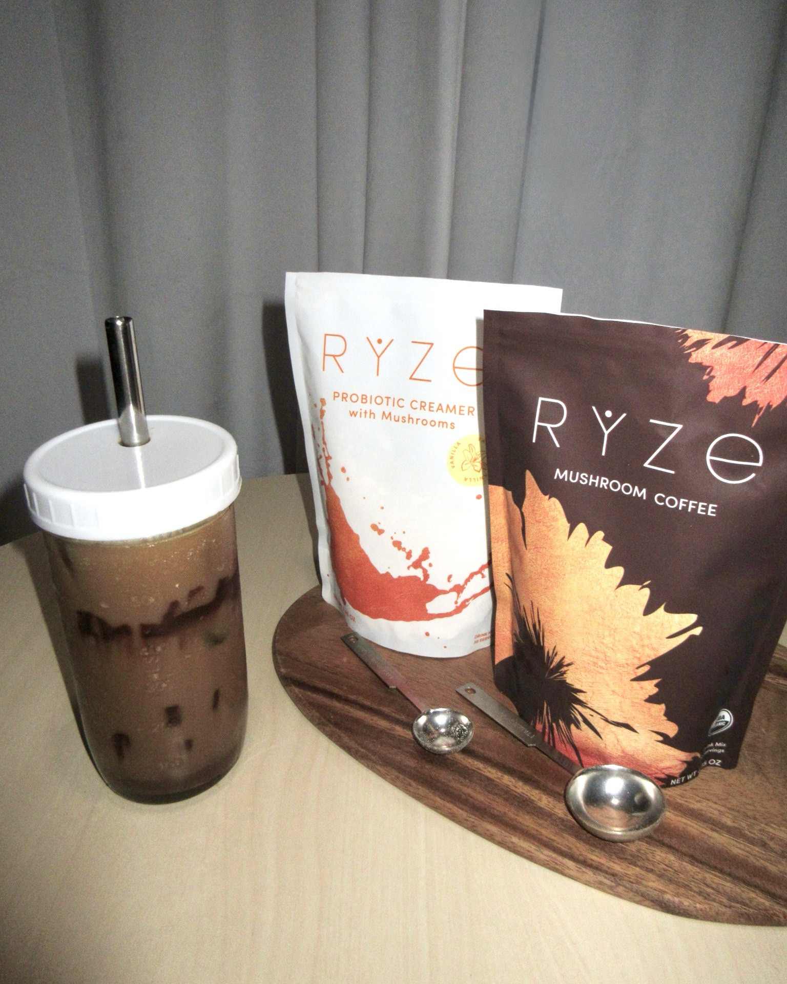 ☀️RYZE 🍄‍🟫Mushroom ☕️Coffee and Superfood🌱 Creamer🥛 Benefits✨:

Sustainable Energy
Brain Health and Focus
Anti-inflammatory Properties
Immunity Support
Healthy Digestion
Balancing Gut Microbiome
Stress Relief & Restful sleep

.
.
.

💸 Discount code: BYYOURSTRULYANISHARA15
📎 Link: https://www.ryzesuperfoods.com/discount/BYYOURSTRULYANISHARA15

#LTKHome #LTKActive #LTKGiftGuide