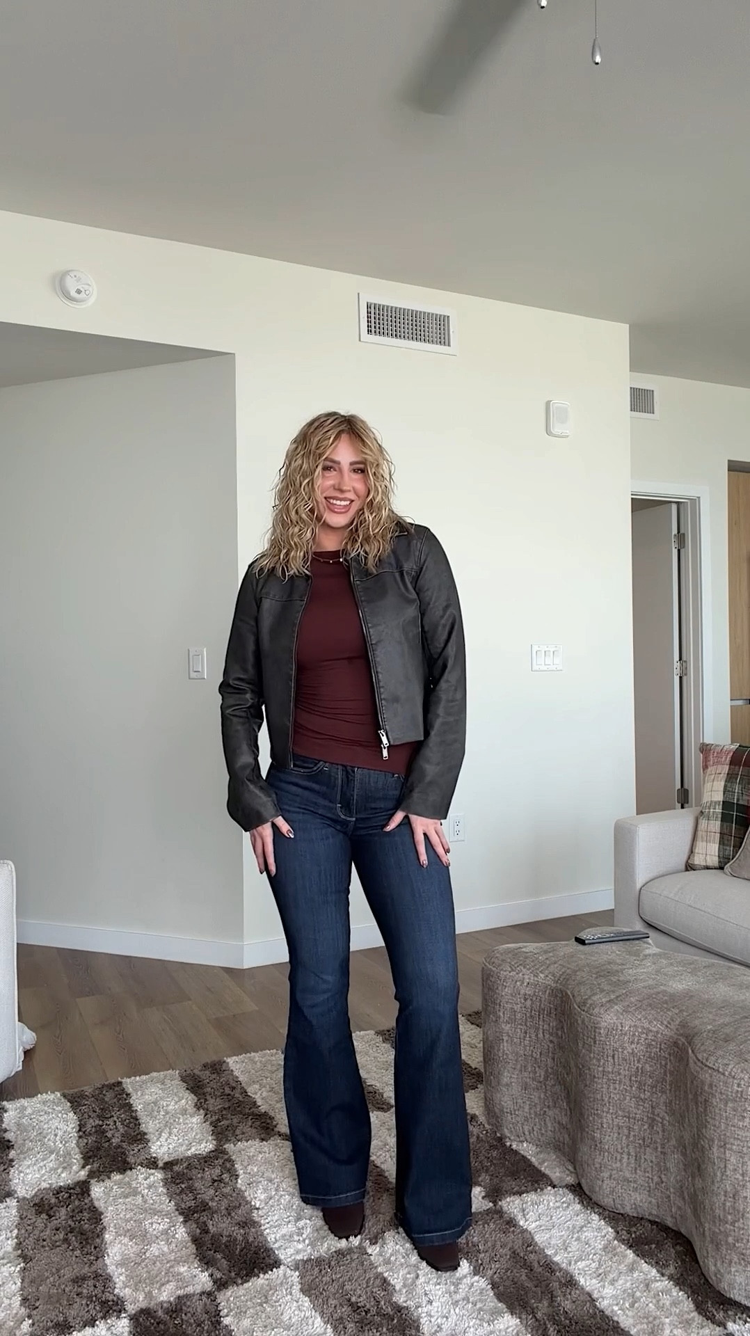 Bootcut jeans are the most flattering jeans ever! Here are some ways to style them! 

#LTKgrwm #LTKMidsize #LTKootd