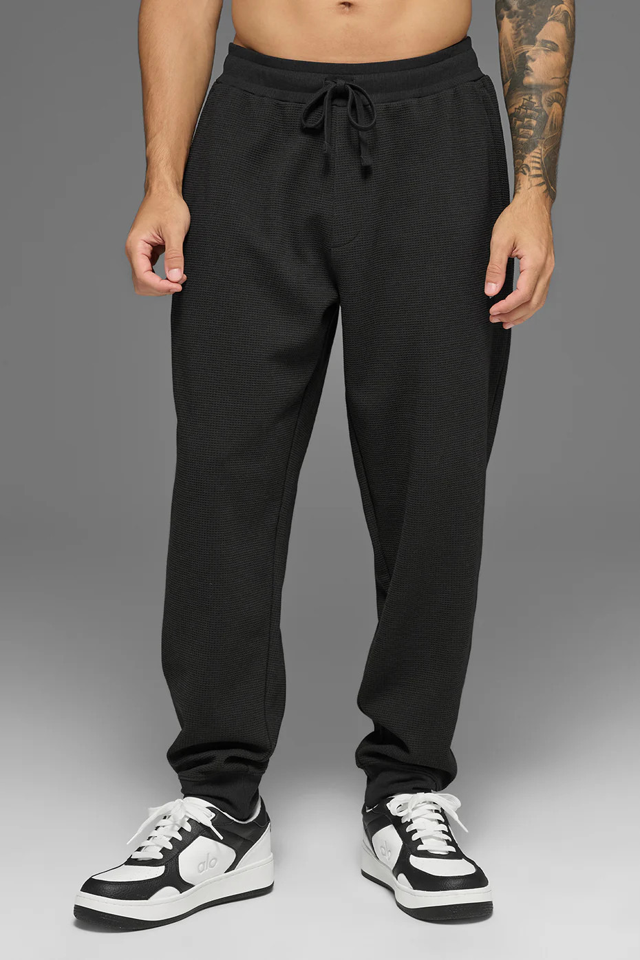ALO | Waffle Lounge Jogger Pants in Black, Size: XL | Alo Yoga (US)
