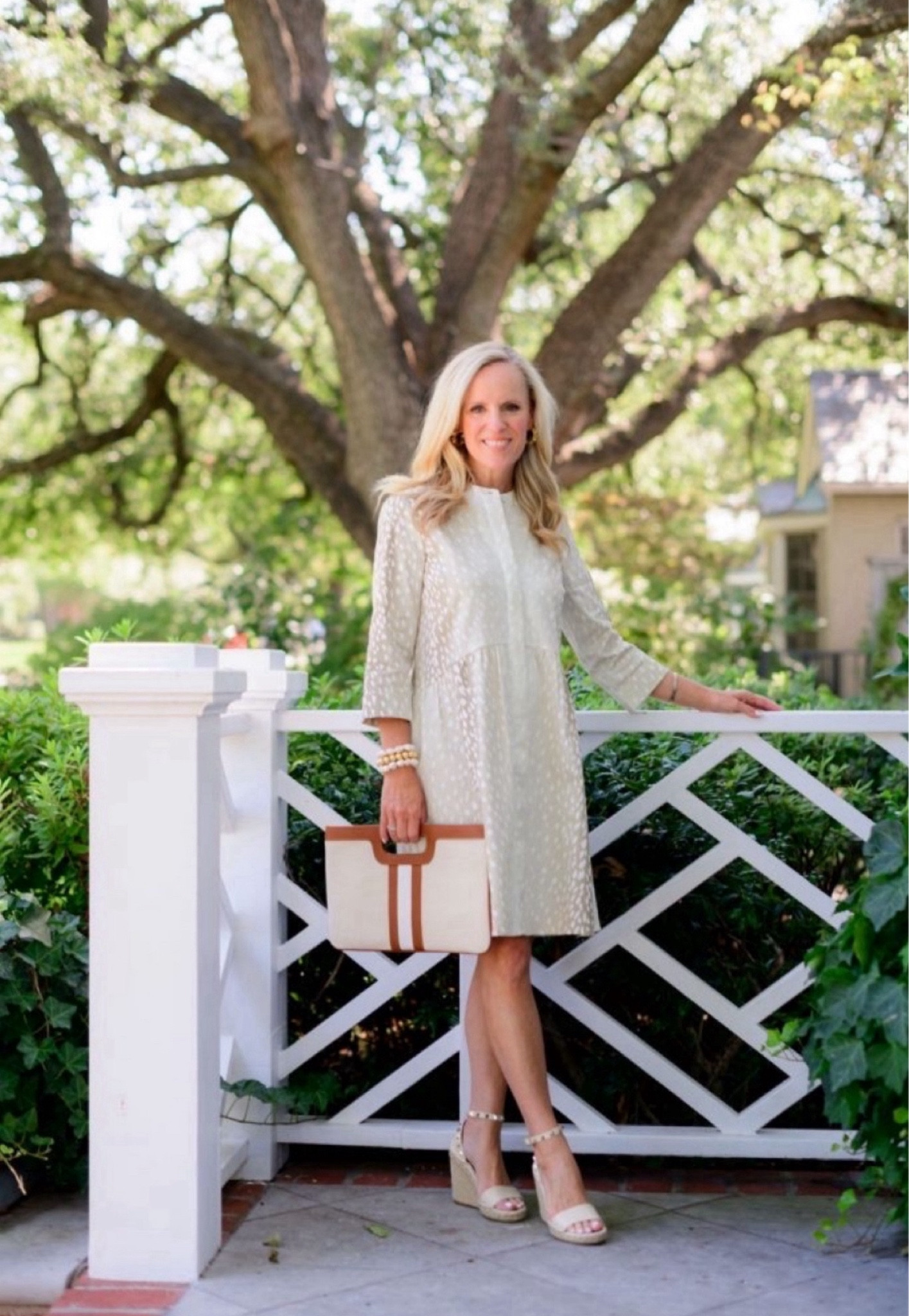 Antelope print shirt dress
Wedge sandal 
Clutch with handle 
Fall transition 


#LTKSeasonal #LTKOver40 #LTKStyleTip