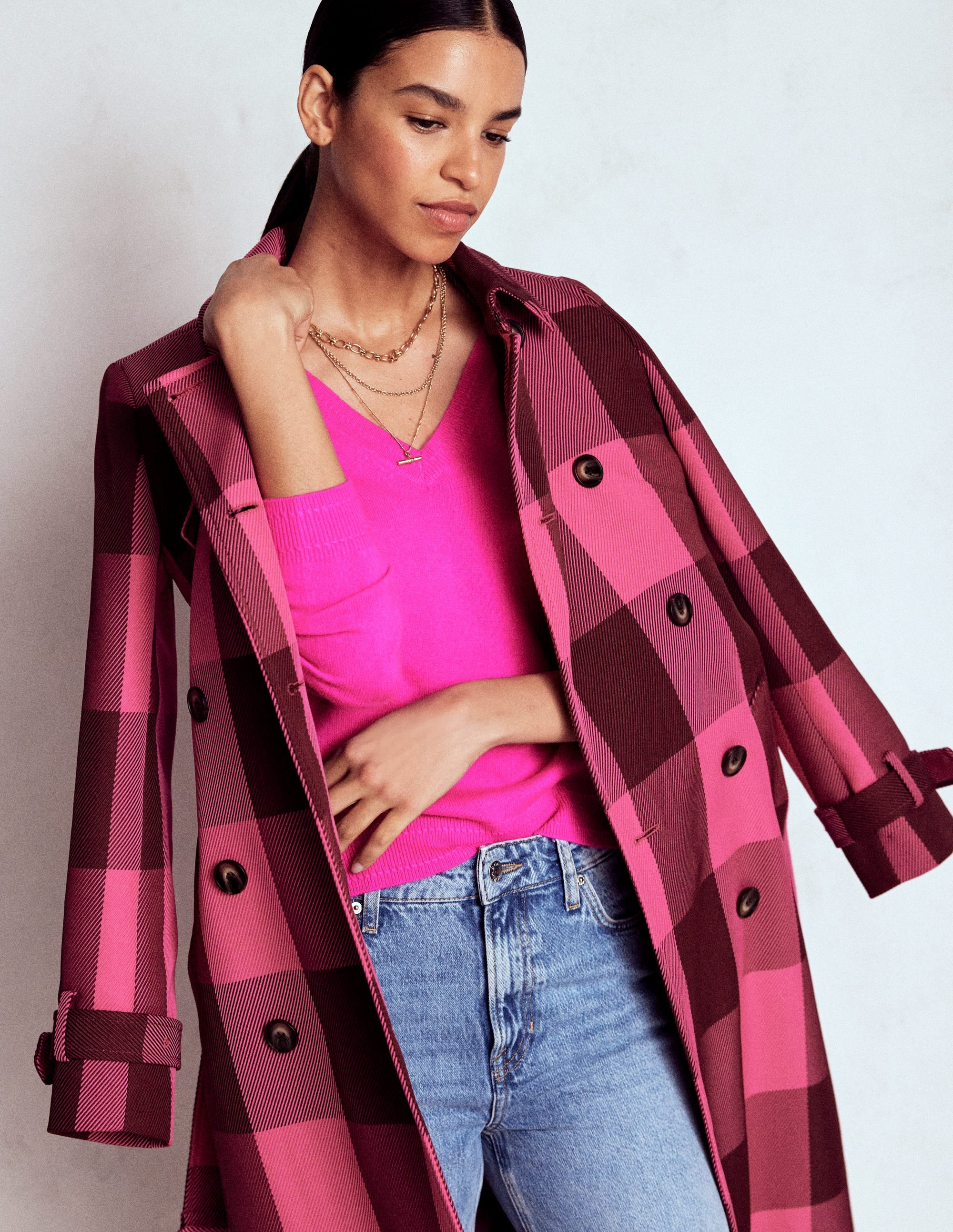 Eva Cashmere V-Neck Sweater-Pop Pansy | Boden (US)