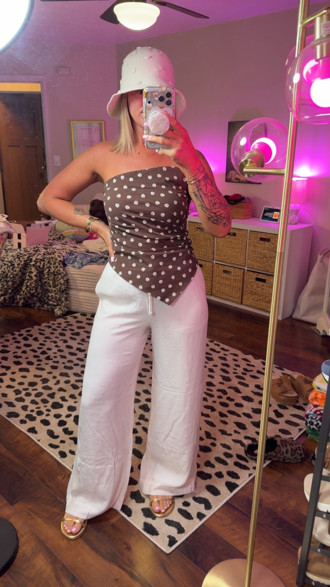 Small in top and bottoms sandals tts