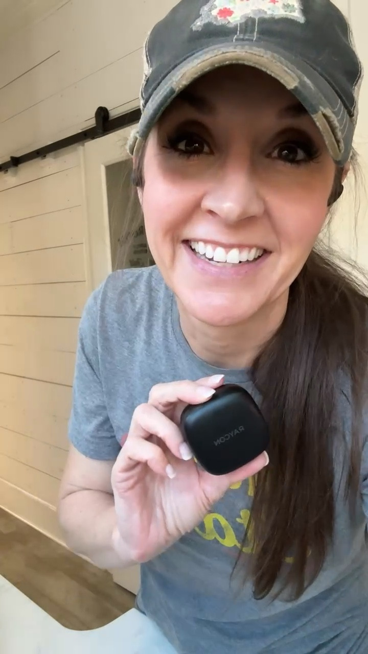 These Raycon Earbuds are worth the hype! 

Earbuds, gifts for her, gifts for him, fitness finds, gardening finds, raycon earbuds 




#LTKOver40 #LTKstorytime