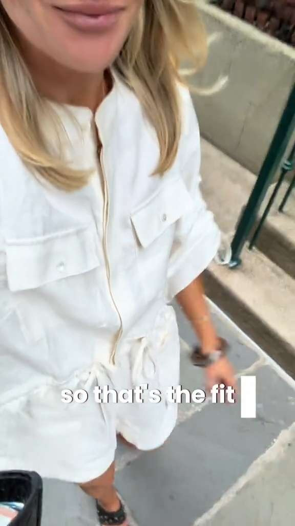 Idk whether to be embarrassed or empowered but John Higgins just caught me filming this 

 #LTKStyleTip