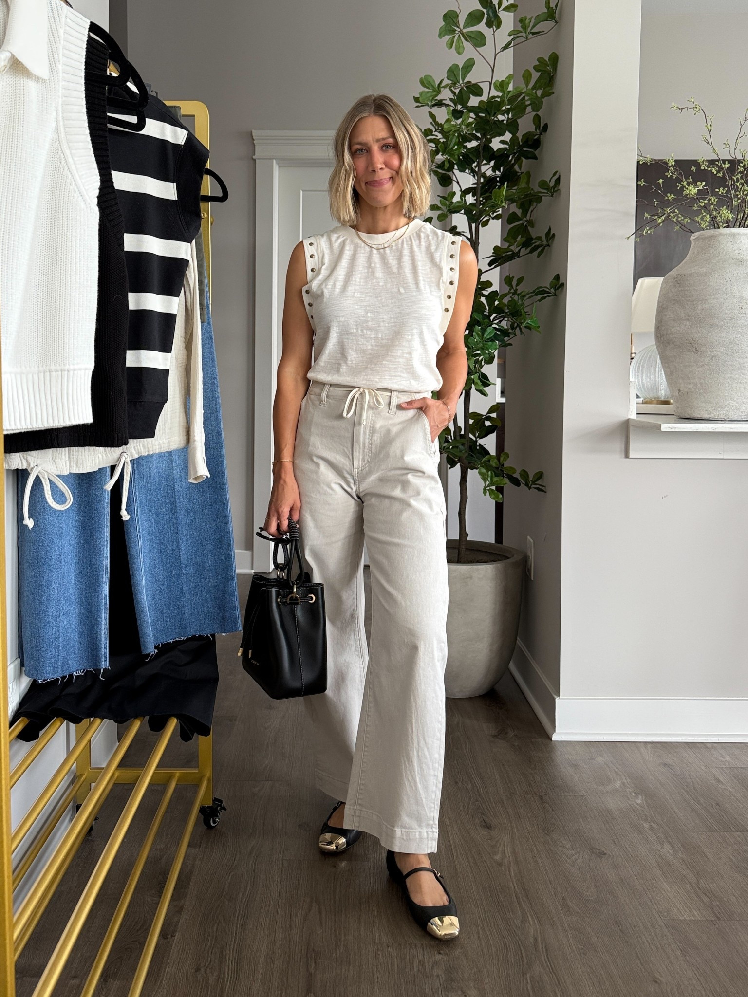 Wearing 25 pants, XS tank, flats tts 

@evereveofficial #everevepartner #everevestyle 

#LTKOver40 #LTKFindsUnder100 #LTKStyleTip