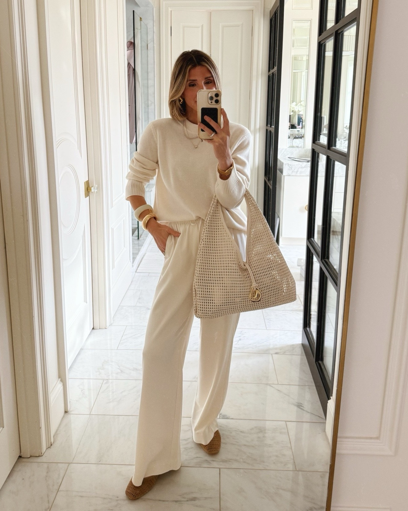 So impressed with these drawstring target pants. I'm wearing size small and I'm 5'7. These pants are a best seller this week!

#LTKootd