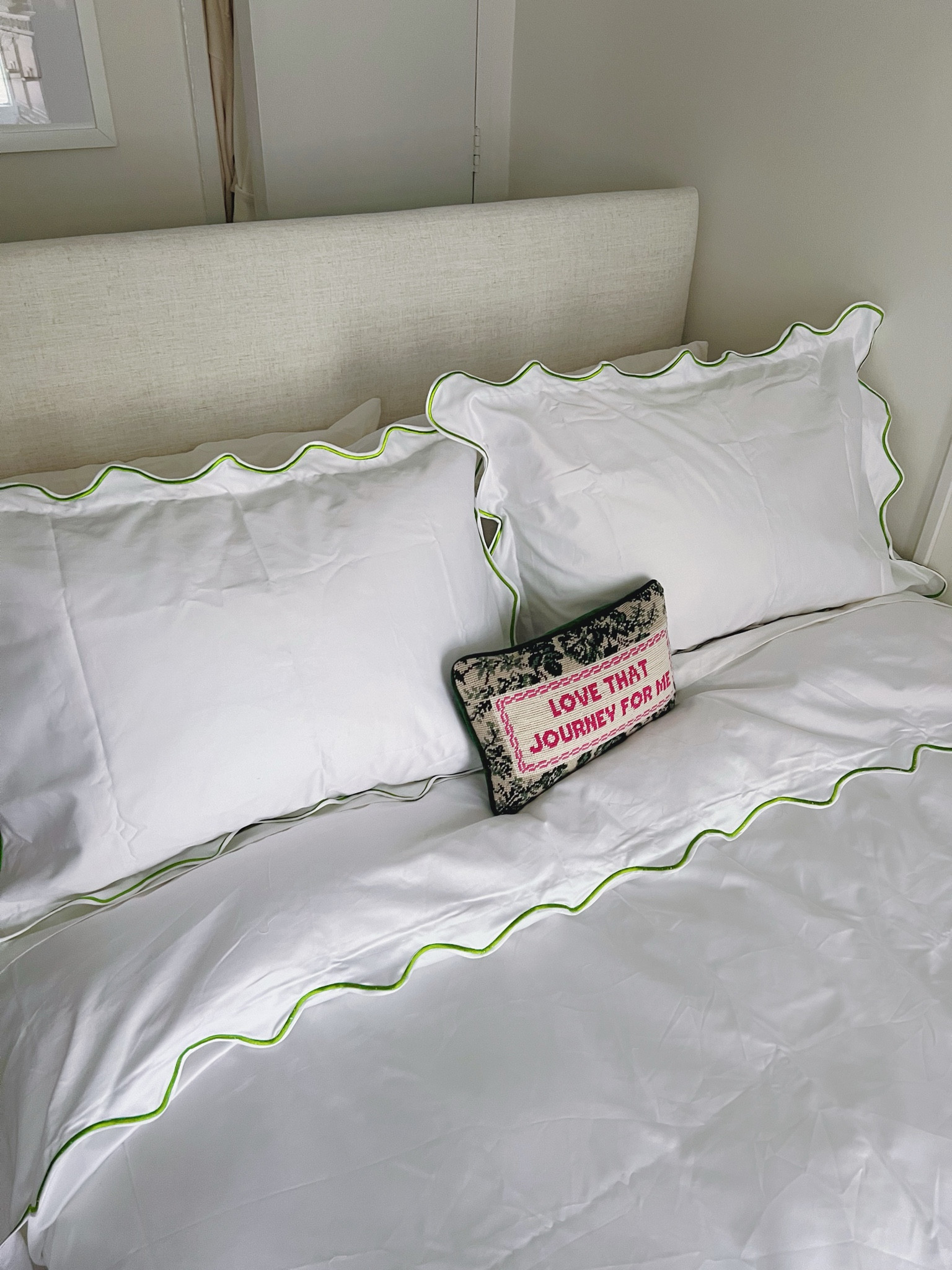 New green scalloped bedding & headboard!

#LTKhome