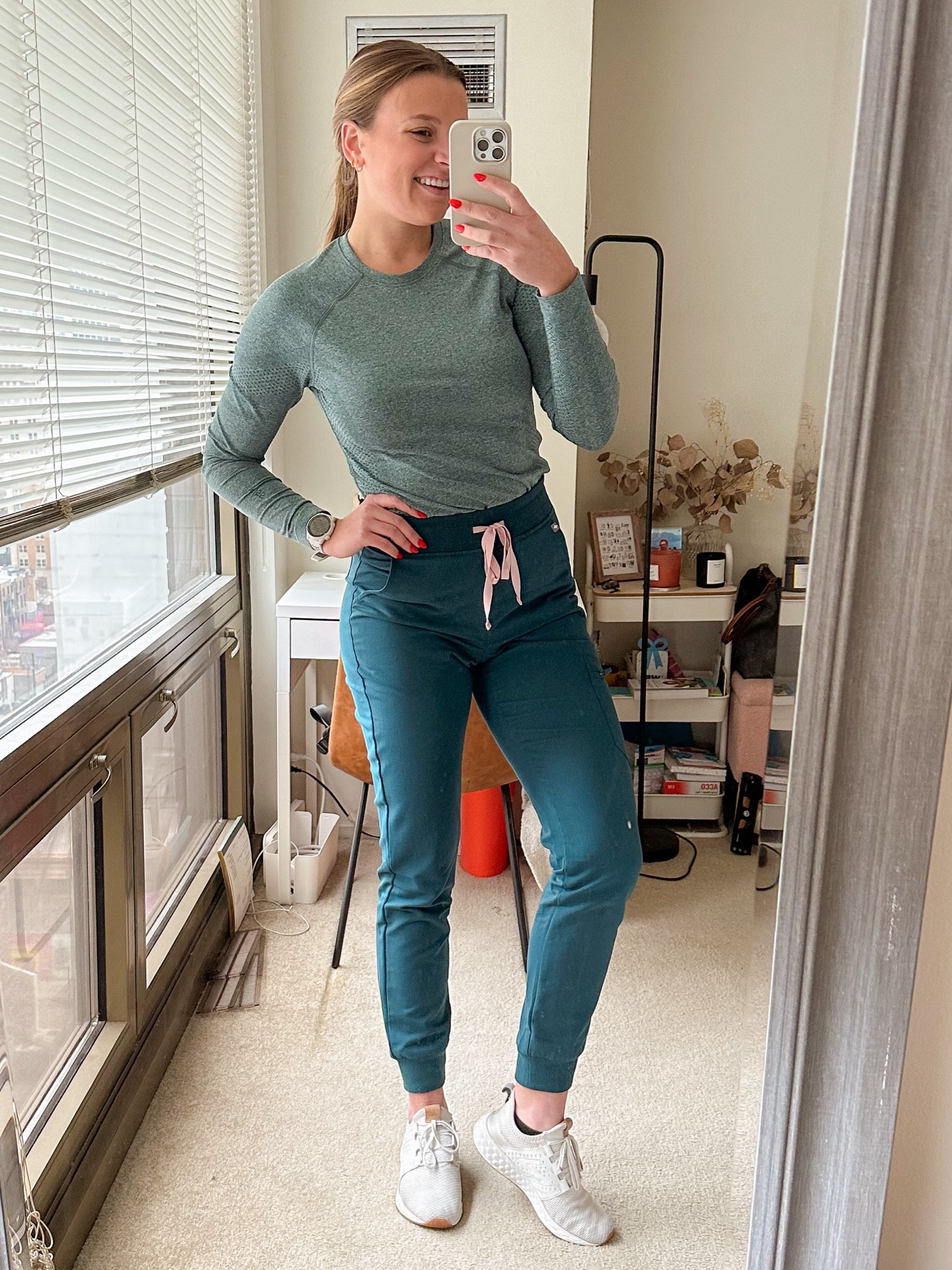 FIGS underscrub long sleeve + jogger bottoms 🙌🏼 

Wearing the color Caribbean blue 🩵

Top: M
Bottoms: small tall 

#LTKworkwear #LTKshoecrush #LTKstyletip