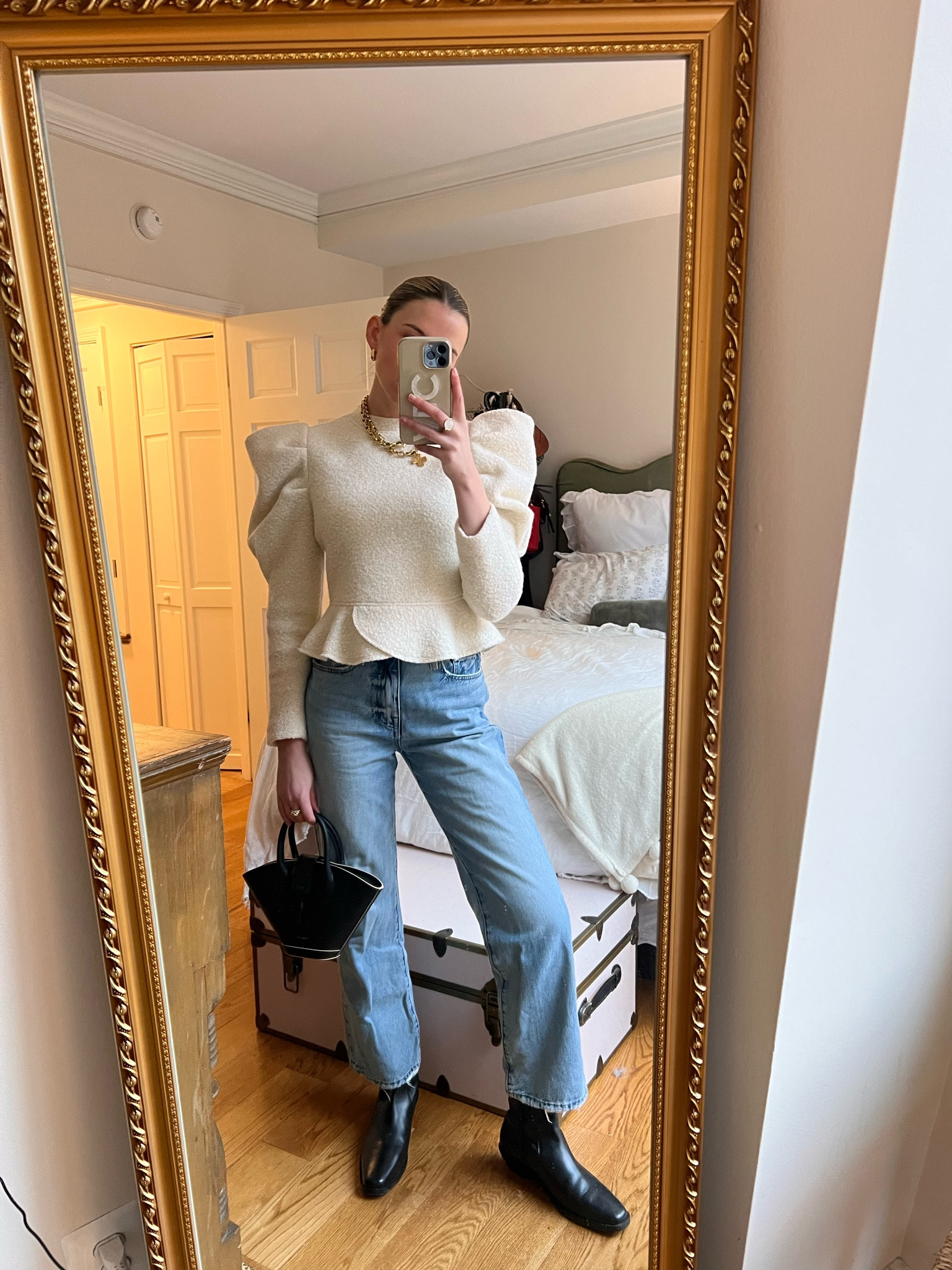 Black bag / micro bag / boucle top / boucle peplum puff sleeve top 
 I am an employee for Tuckernuck. All thoughts and opinions expressed herein are my own and not influenced by Tuckernuck in any way.  The link provided is an affiliate link, which means that I can earn commission if you choose to click through it and purchase an item.

#LTKworkwear #LTKitbag #LTKMostLoved