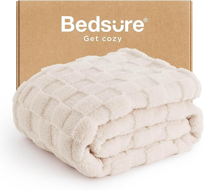 Bedsure GentleSoft Cream Throw Blanket for Couch - Checkered Fleece Blankets Gifts for Kids Girls... | Amazon (US)