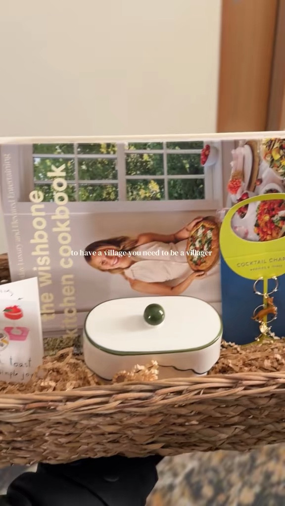 when in doubt, a basket full of cute goodies makes the perfect gift 

#LTKSeasonal #LTKBeauty #LTKHome