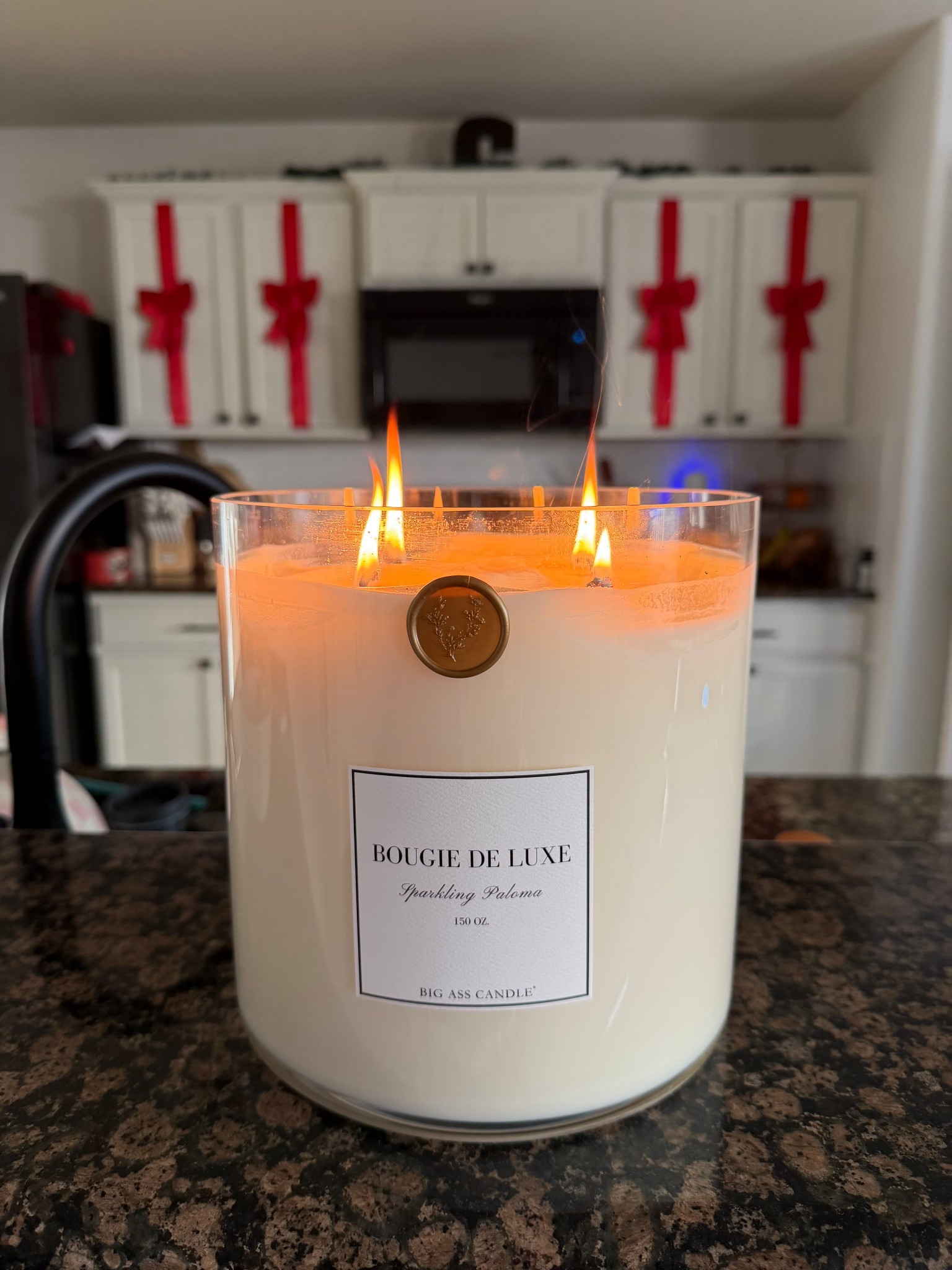 Code: TINA15
Big ass candles smells soo good! Makes a great gift!