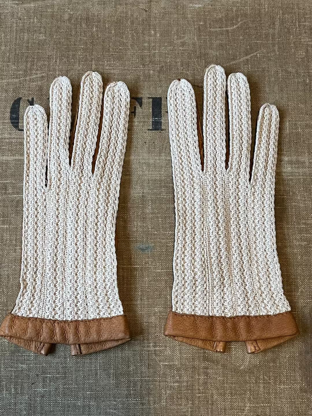 Vintage gloves/ladies winter driving gloves/gift/Stringback classic style driving gloves/Tan and ... | Etsy (UK)