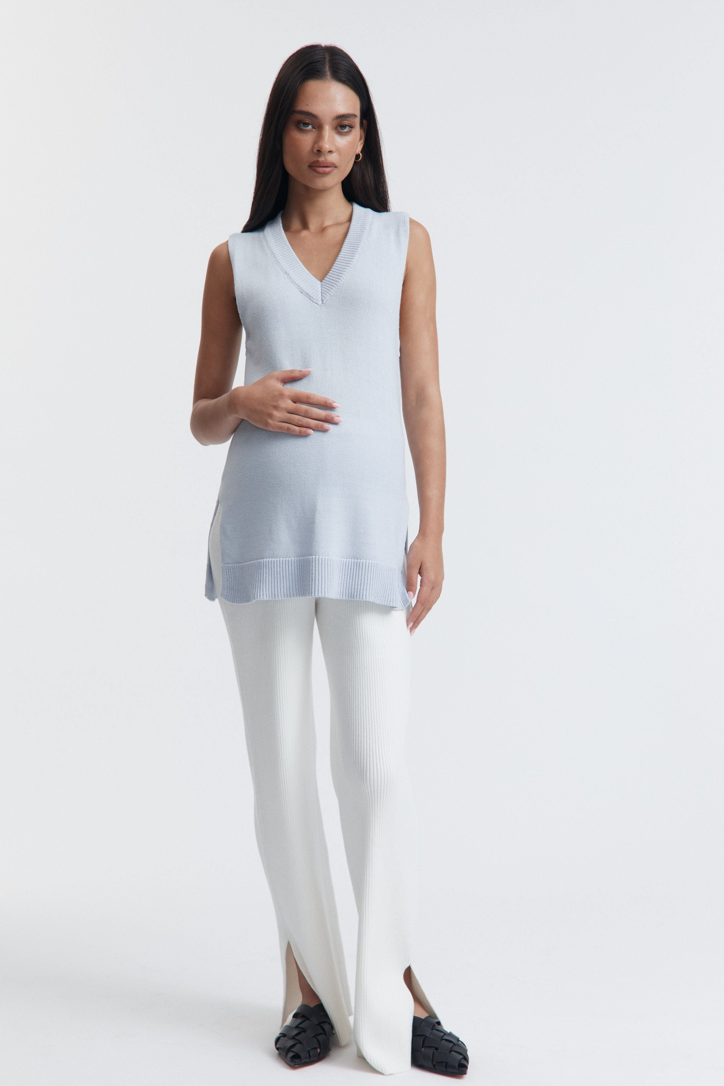 The Vest (Powder) | Legoe Heritage Maternity APAC