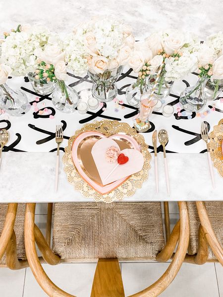 Paper plate Valentine’s Day tablescape with all items from Amazon and DIY flowers from Trader Joe’s ❤️🌸

#diy #tablescape #amazon #valentinesday

#LTKhome #LTKfamily #LTKSeasonal