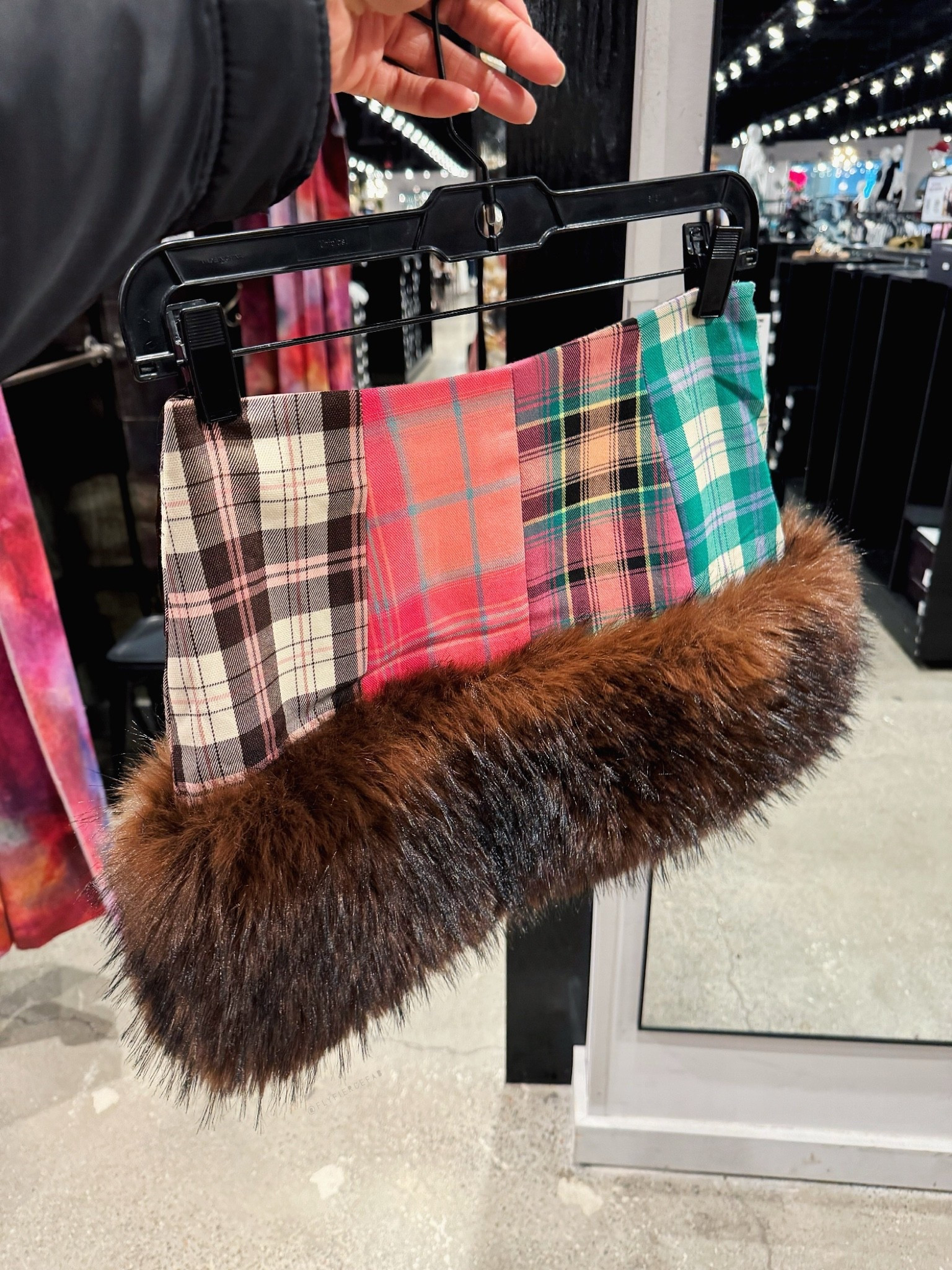 I found this fur trimmed pink & plaid skirt on sale at Akira, and I had to grab it 😍

I got it in a size small (I’m a US size 4), and while it’s a lil short, I can rock it with little shorts underneath.

I can’t wait to style this! The fur is such a fun way to elevate a plaid skirt outfit 🙌🏾



#LTKSaleAlert