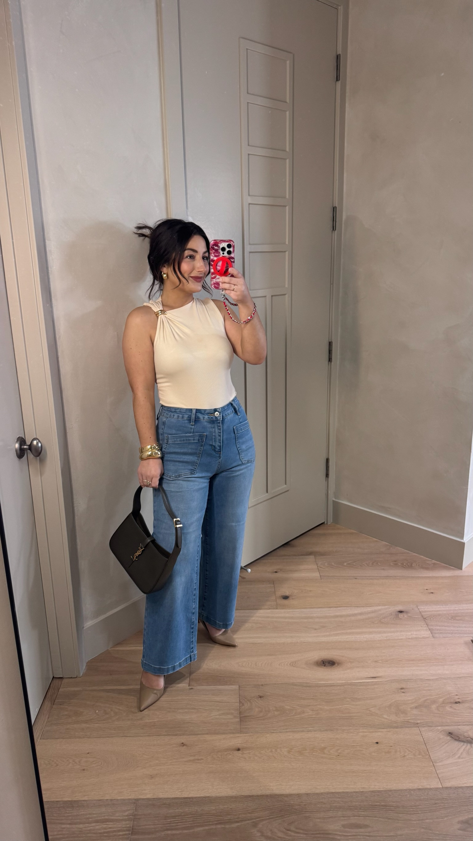 Chic look with a cute top and jeans! 

Top size small, Jeans size 6 

5'0" 140lbs 

 

#LTKootd #LTKSeasonal #LTKPetite