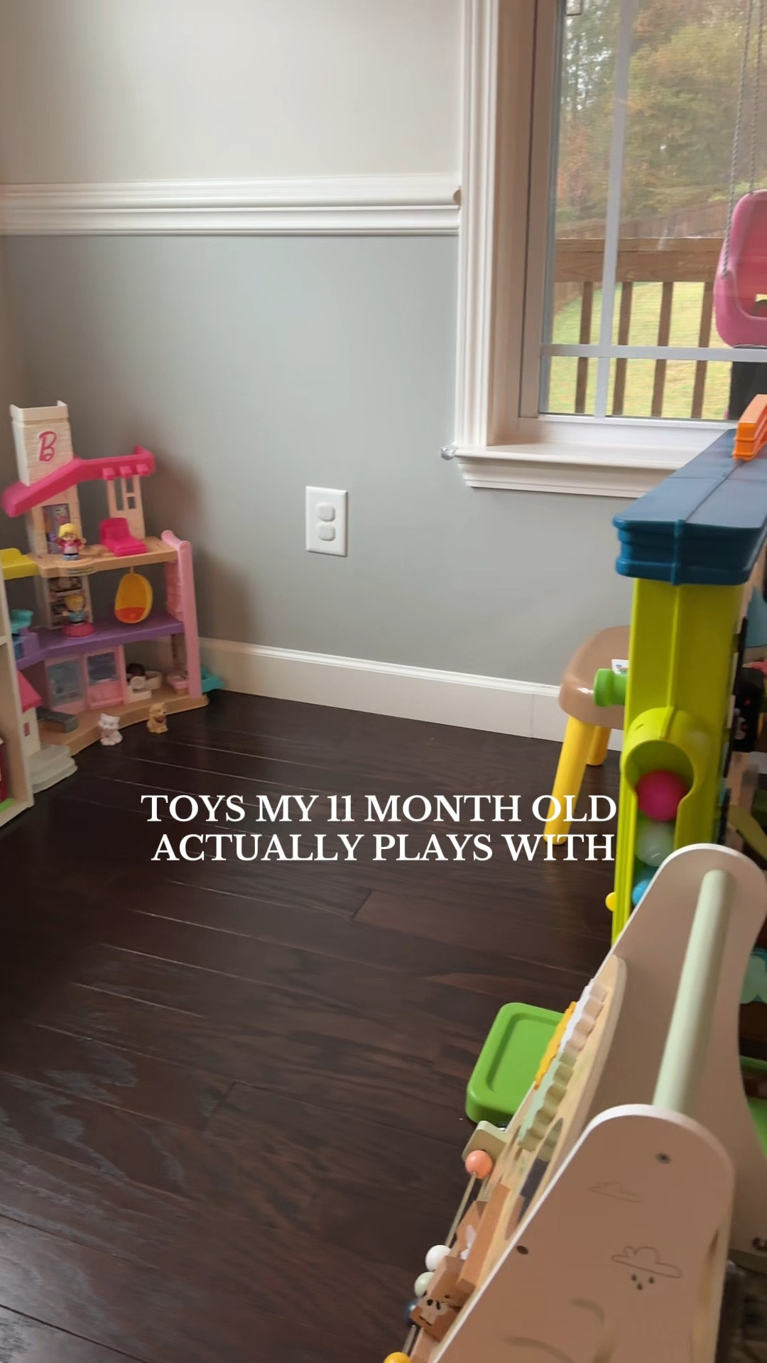 Realistic toys my 11 month old plays with on the daily 🥹😂🫶🏻 hope this helps! #11monthsold #realisticmomlife #11montholdtoys #oneyearoldtoys 