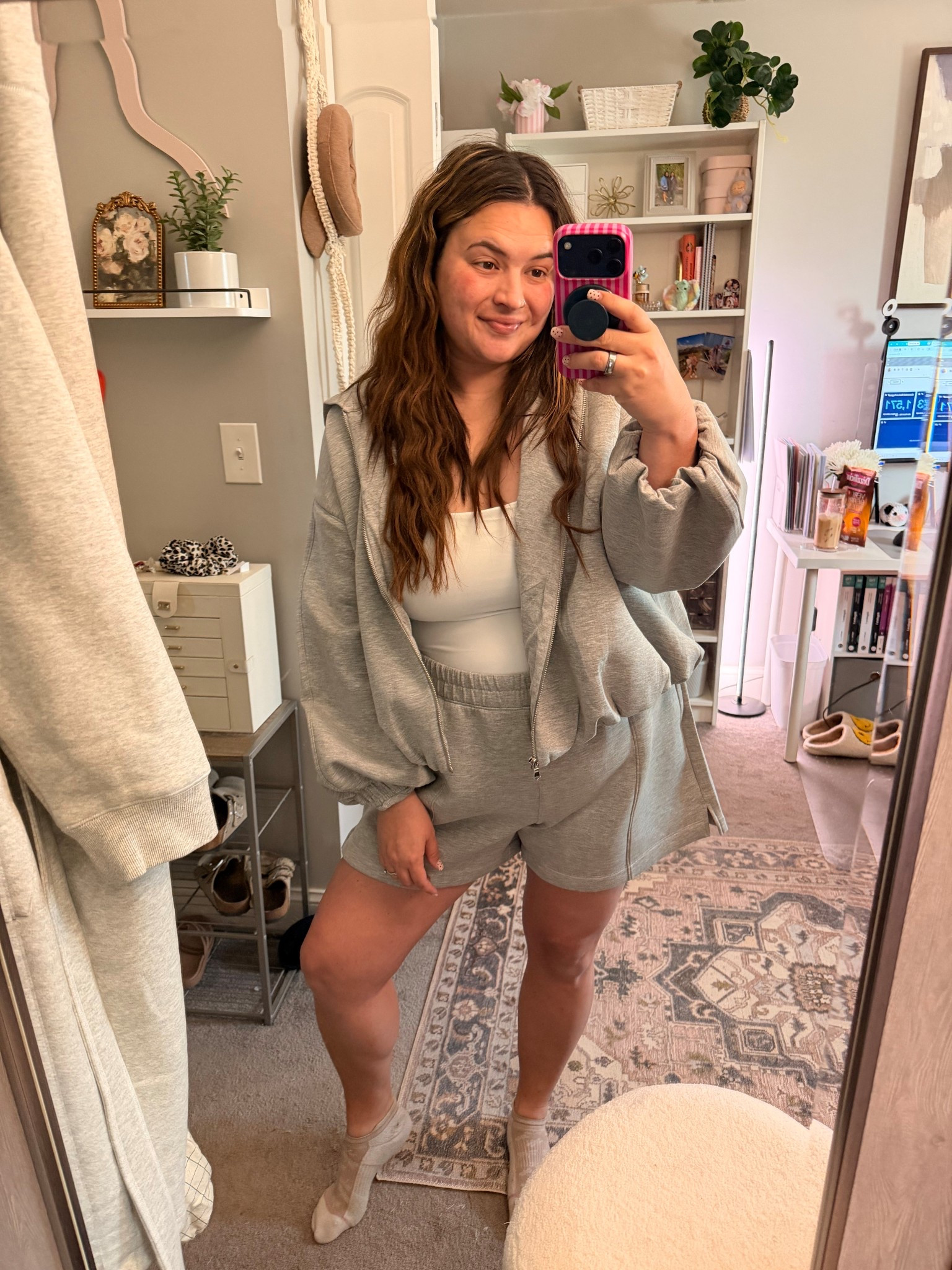 Old navy set 
Jacket 2X
Bottoms xl 


#LTKSaleAlert #LTKPlusSize #LTKMidsize