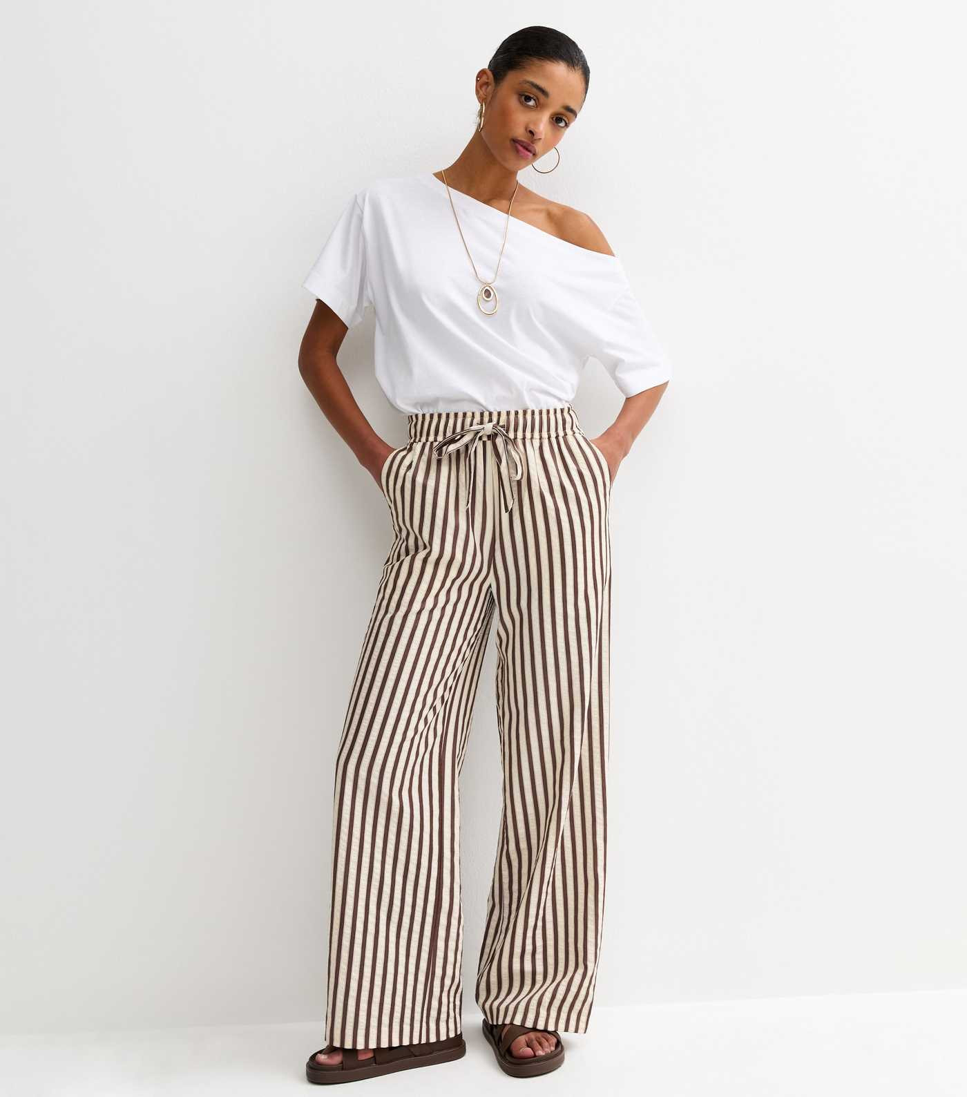 Brown Striped Seersucker Wide Leg Trousers | New Look | New Look (UK)