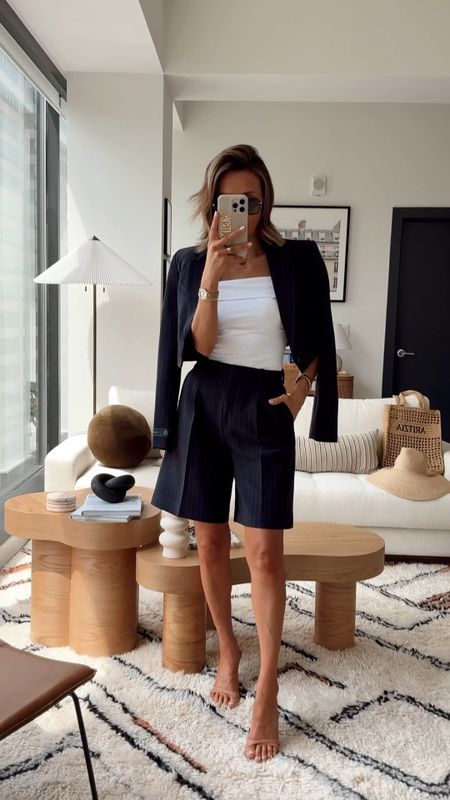 From boardroom to brunch: effortless outfit transitions for a flawless weekend look! Comment WEEKEND to receive shopping links in your dm! @aritzia #aritziapartner 

Wearing size 2 on bottoms, S on tops and XS on blazers  

#LTKVideo #LTKStyleTip #LTKWorkwear