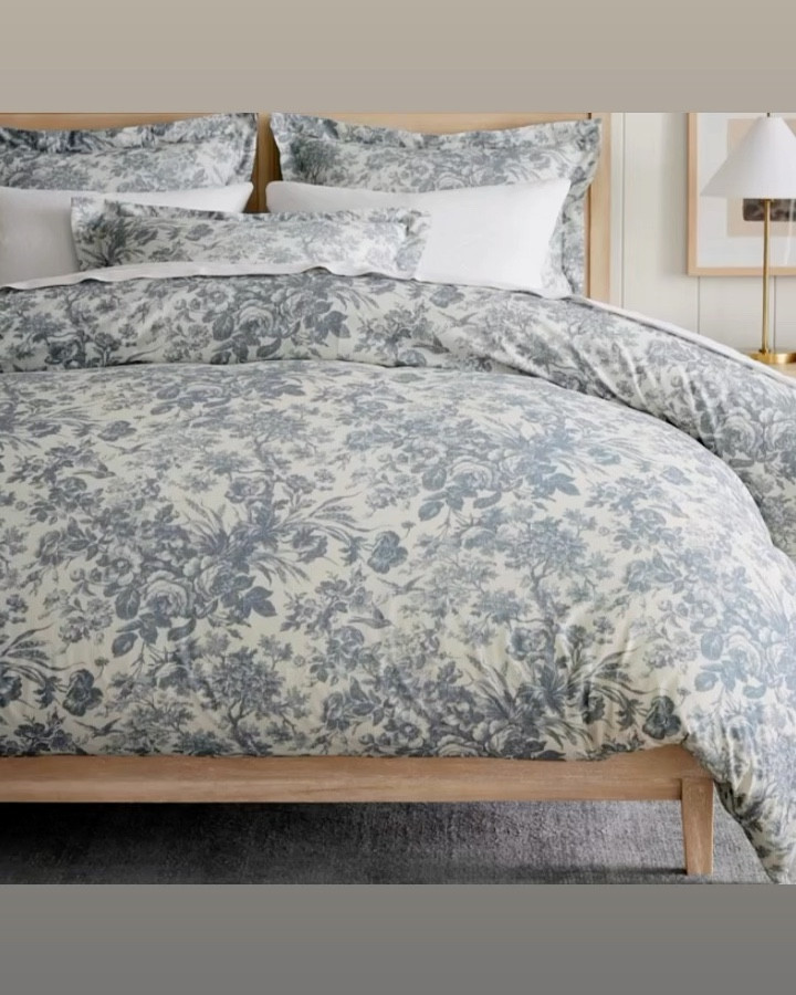 Duvet Cover

Sorrel is a classically beautiful choice for the bed. In traditional toile style, the pattern features a mix of flora and fauna that layers effortlessly. Crafted from slubbed cotton with subtle texture, it comes in a range of beautiful colors, too.
100%cotton 
#potterybarn #PB #bed #bedding 

#LTKStyleTip #LTKFamily #LTKHome