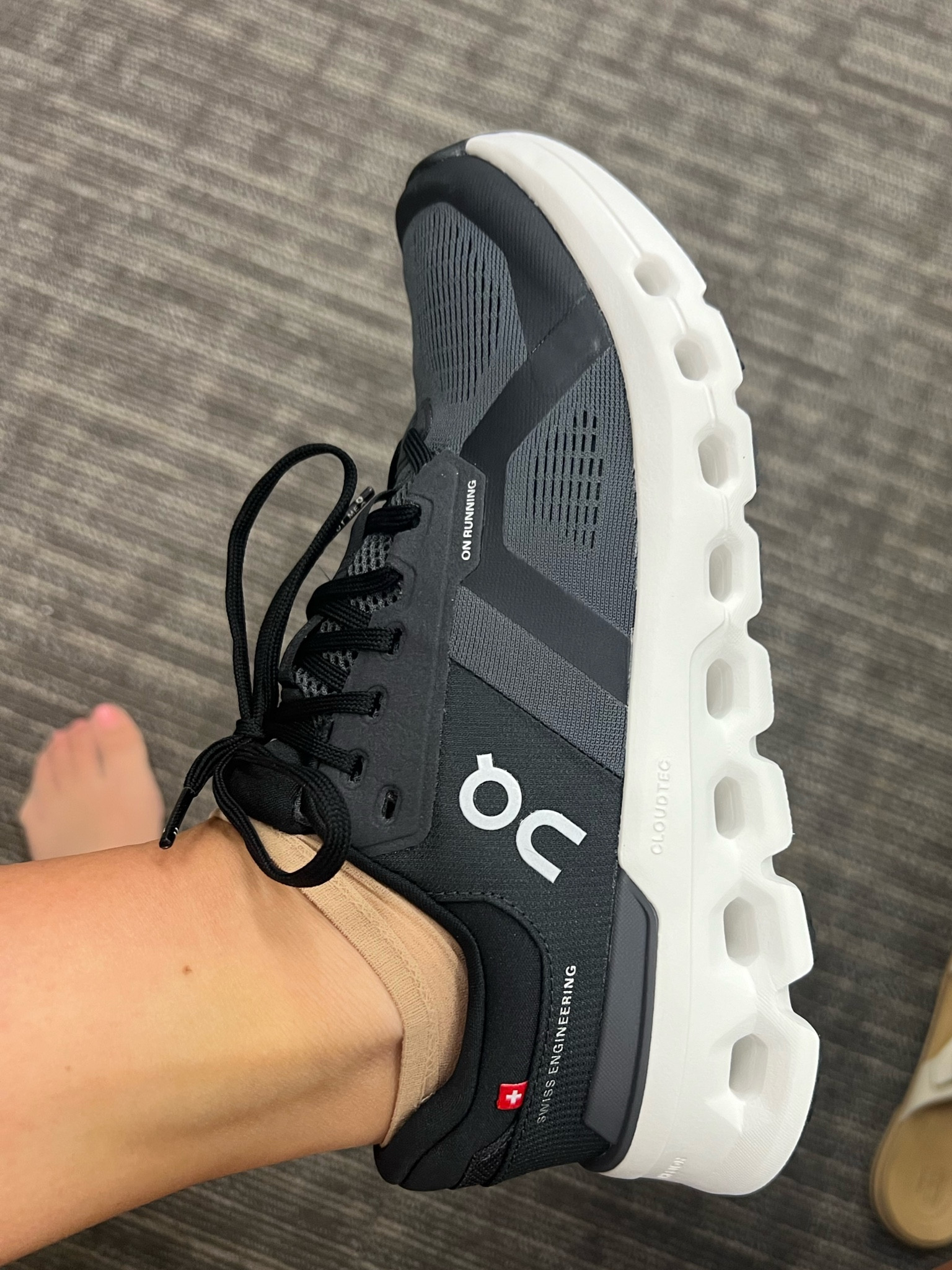 Black On cloud tennis shoes  

#LTKBacktoSchool #LTKShoeCrush #LTKStyleTip