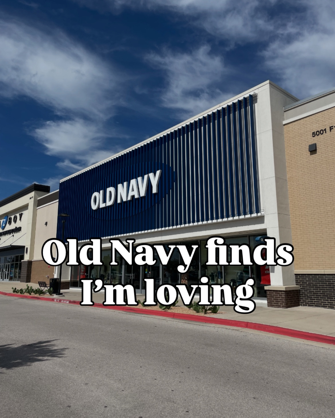 Let’s shop Old Navy. Everything is on sale or clearance 

#LTKFindsUnder50 #LTKSaleAlert #LTKWorkwear