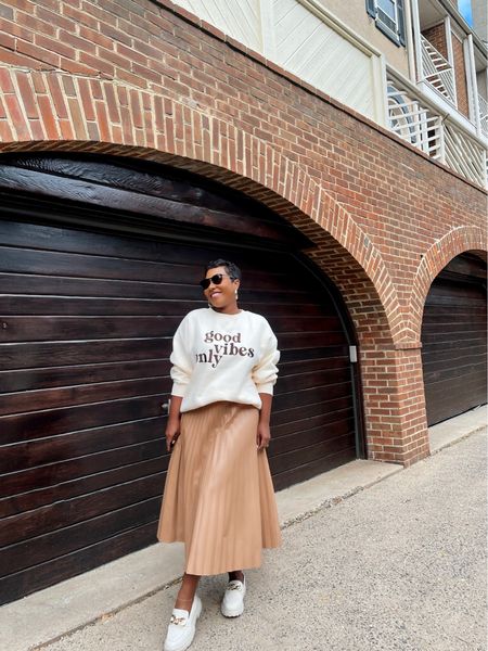 Casual sweatshirt fall outfit 

Good vibes only
Pleated midi skirt
Chunky loafers

#LTKmidsize #LTKSeasonal