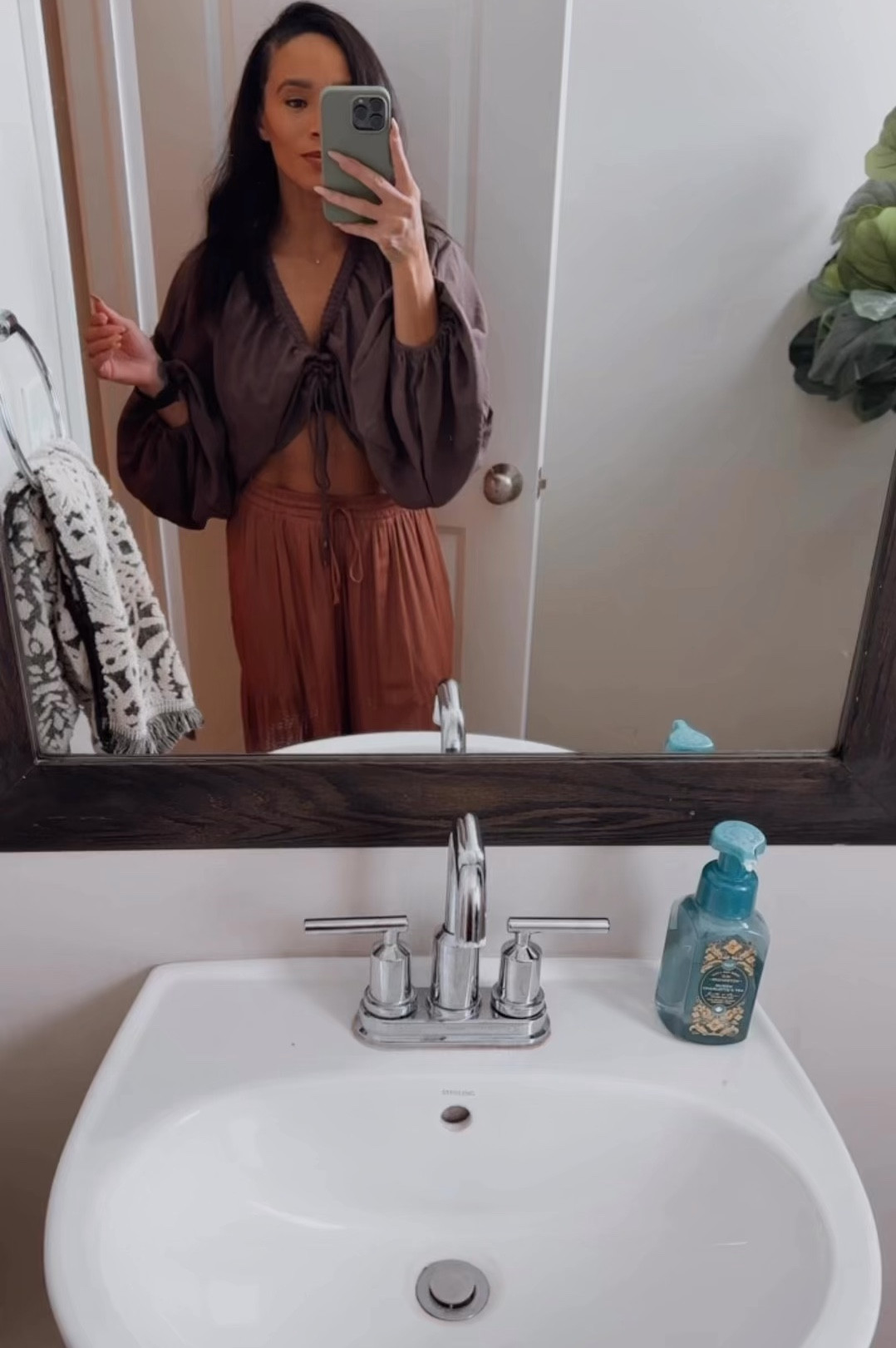 This is the most comfy cute outfit ever ! This exact look is out of stock but I found a few similar ones for you guys ! 

#LTKGiftGuide #LTKSeasonal #LTKWatchNow