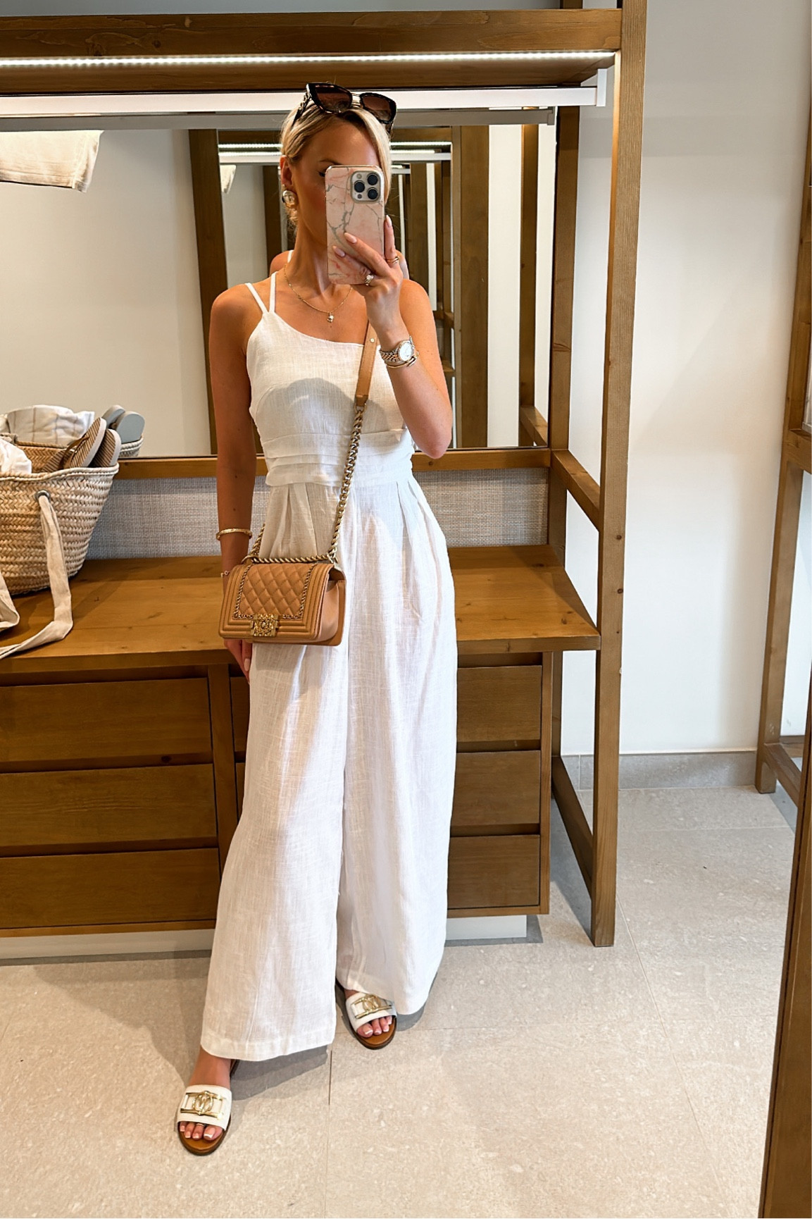 Absolute barg for this jumpsuit gals also in black and a beige colour 👏🏽