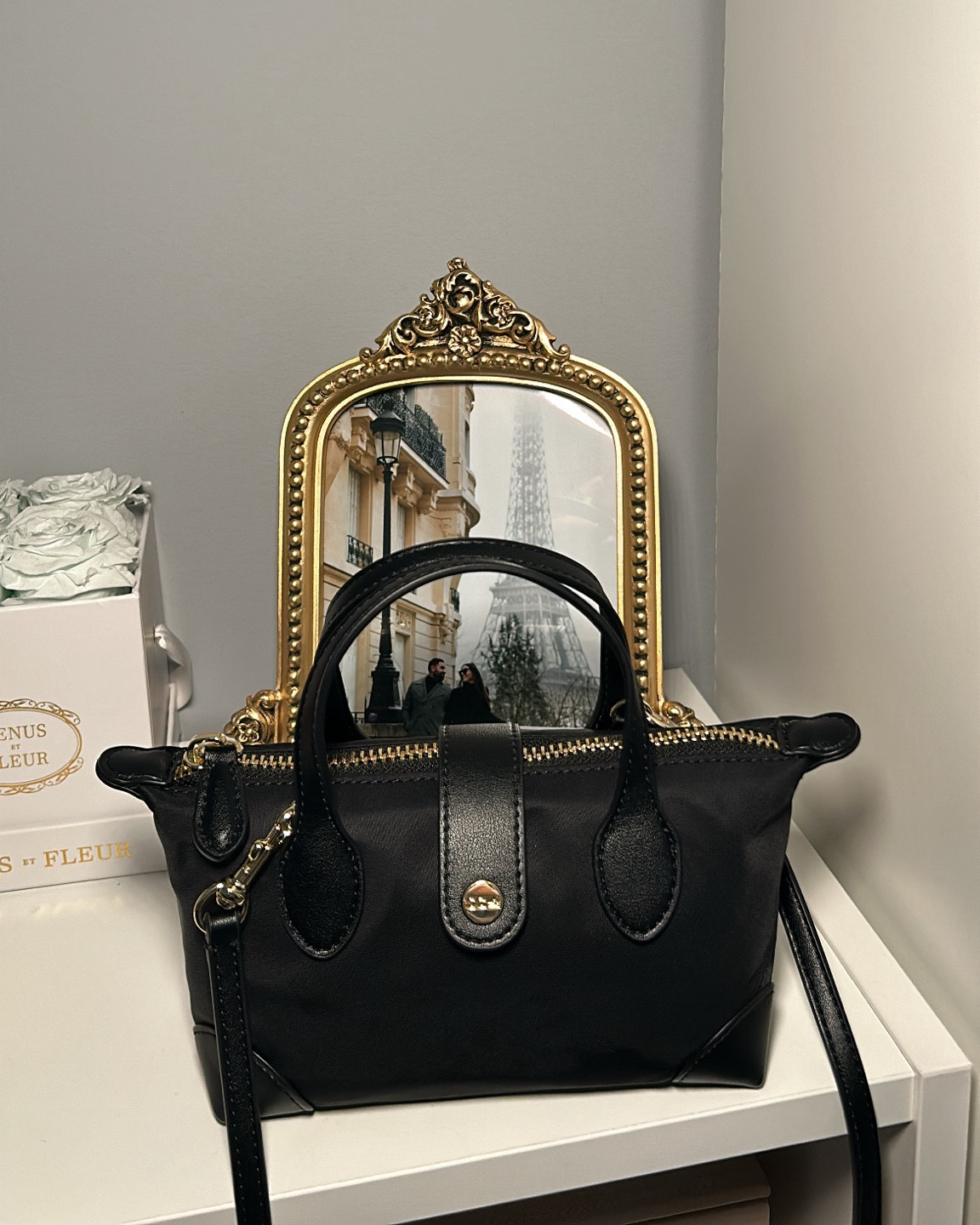 As a mini bag, lover, I cannot get enough of the Stoney Clover Lane Pouchette crossbody bags. The noir is sold out but there is one shade left in stock! 

Mini Bag. Stoney Clover Lane. Le pliage mini

#LTKitbag