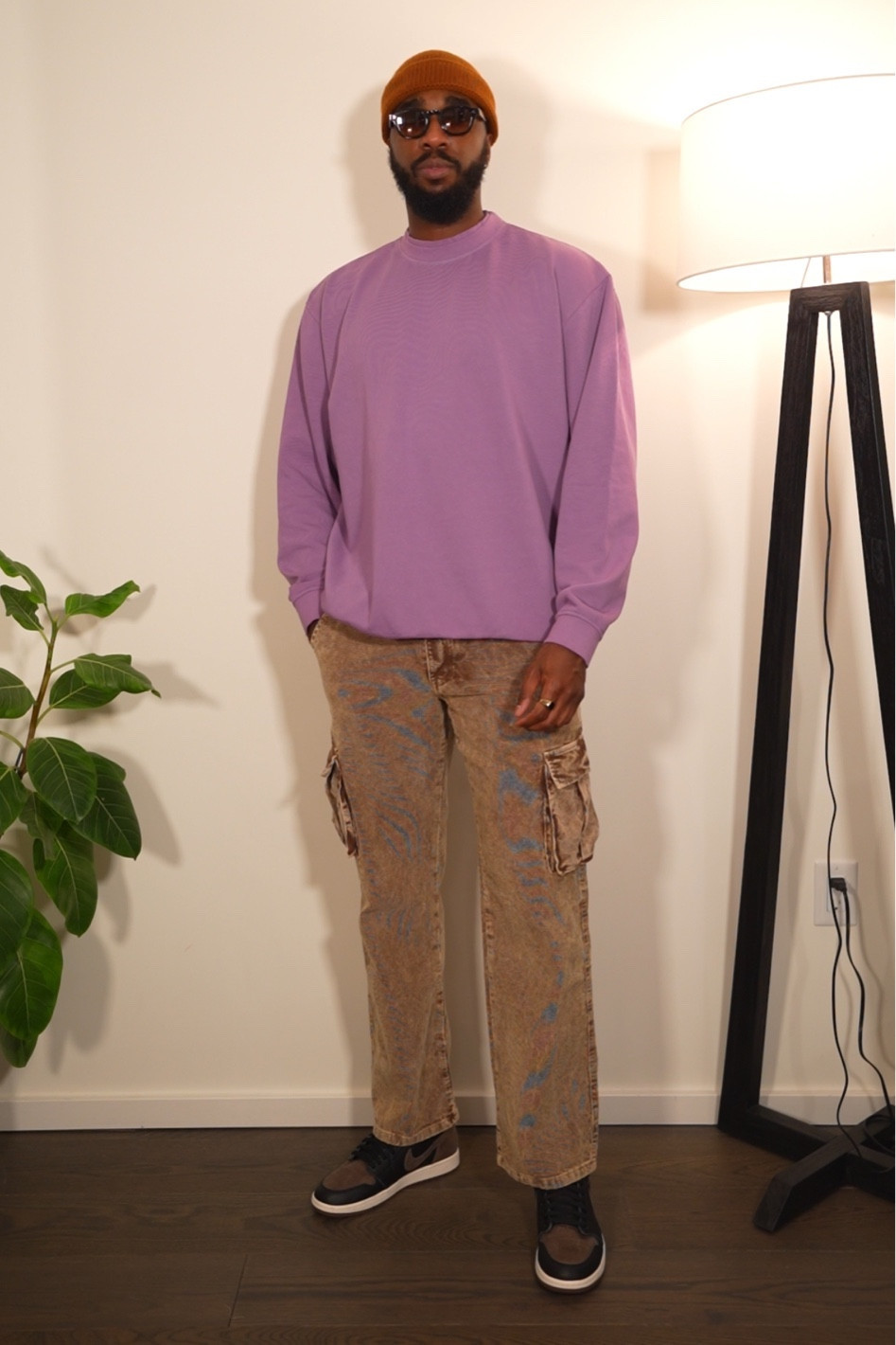 Oversized sweatshirt and cargo pants from BoohooMan. Links to items down below ⬇️!

#LTKmens