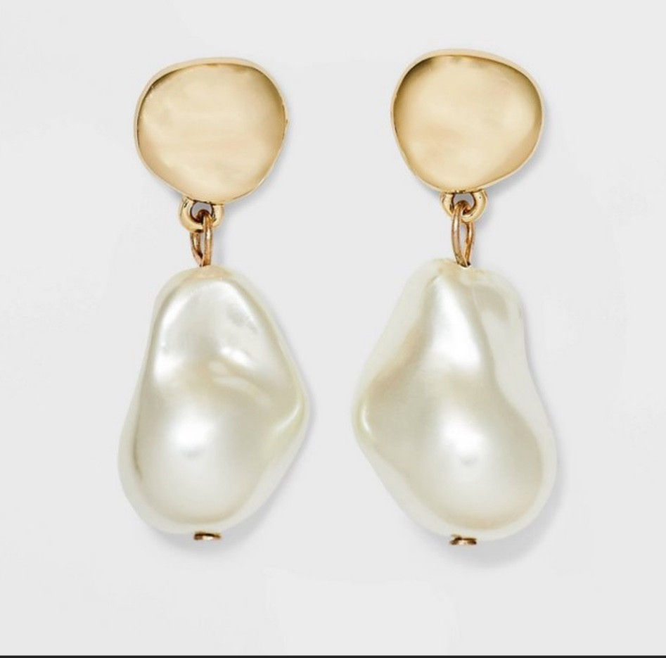 So gorgeous in person! Perfect last minute gift, target finds, pearl earrings, jewelry, gifts for mom, gifts for mil, gifts for her, sale

#LTKworkwear #LTKstyletip #LTKsalealert