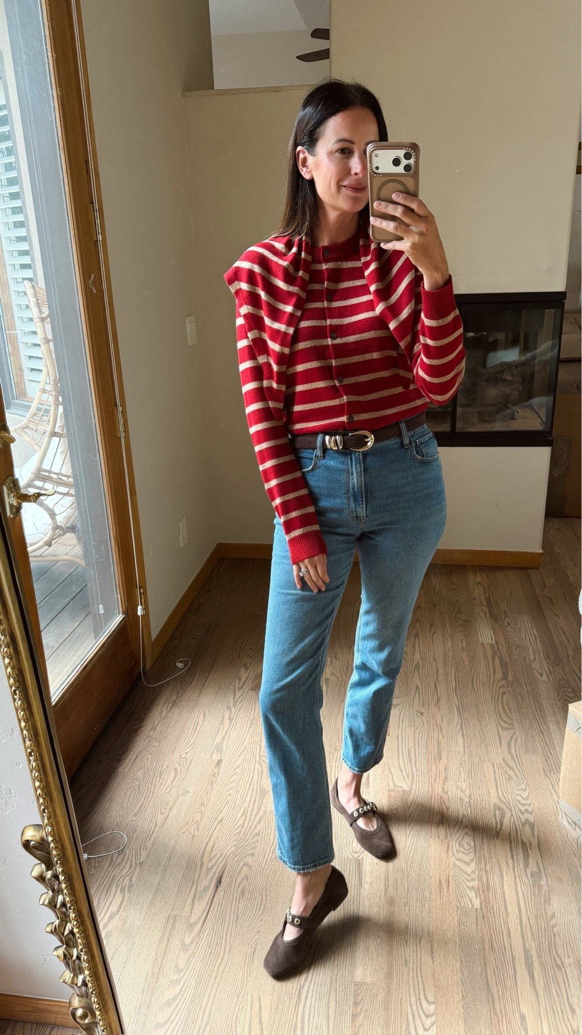 Cashmere is always a good choice for fall! I feel so cozy in this cardigan!