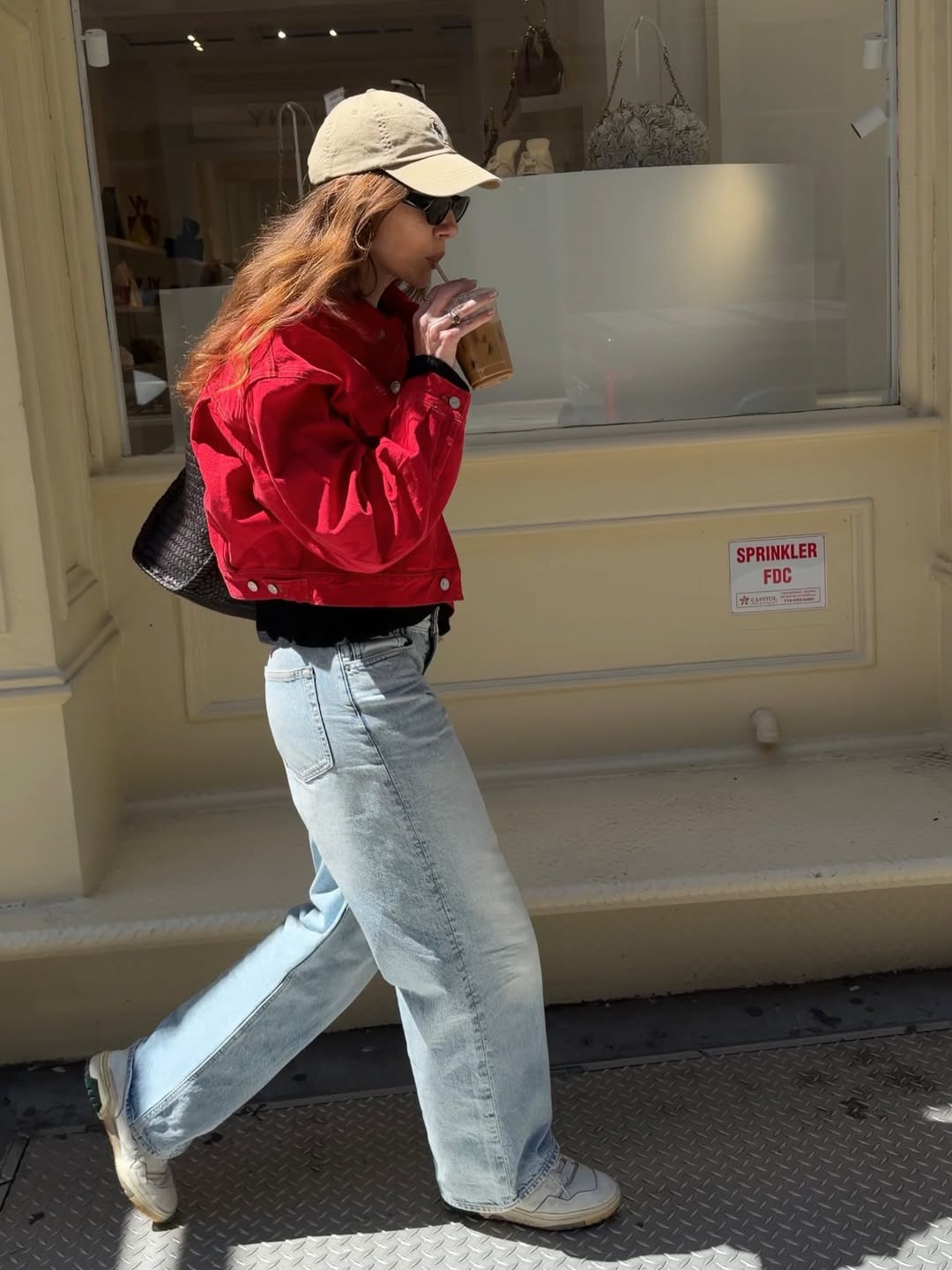Casual denim outfit for a city stroll. 

 #LTKootd #LTKWorkwear #LTKTravel