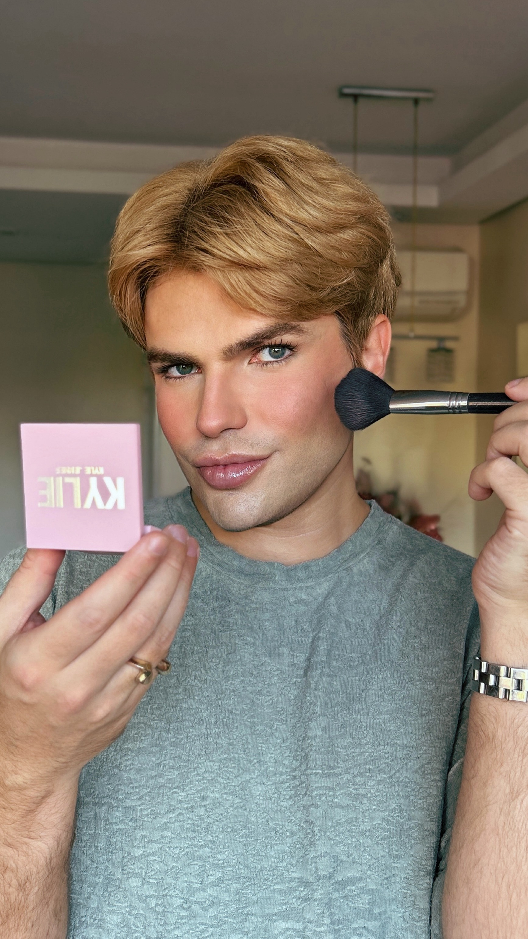 Apaixonado pelo blush Baddie On The Block da Kylie Cosmetics ✨ 

#LTKbrasil #LTKbeleza