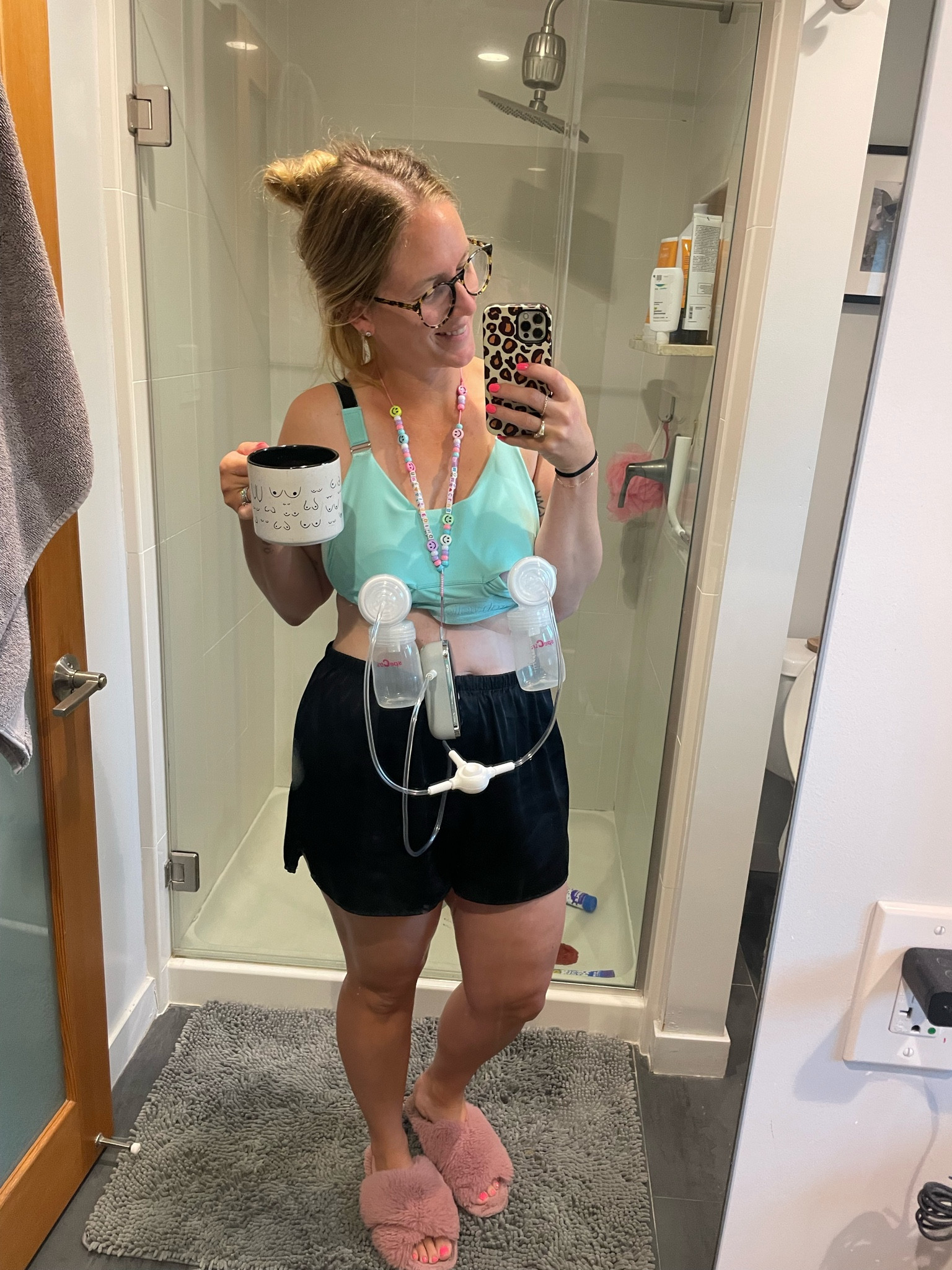 Pumping like a badass with an amazing hands free bra and pump! 



#LTKBaby #LTKBump