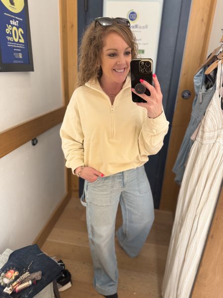 AE Dreamy Drape Stretch Super High-Waisted Baggy Wide-Leg Jean / AE Quarter-Zip Fleece Sweatshirt 

Jeans - TTS 
Sweatshirt- small, TTS 

#LTKsalealert #LTKover40 #LTKfindsunder50