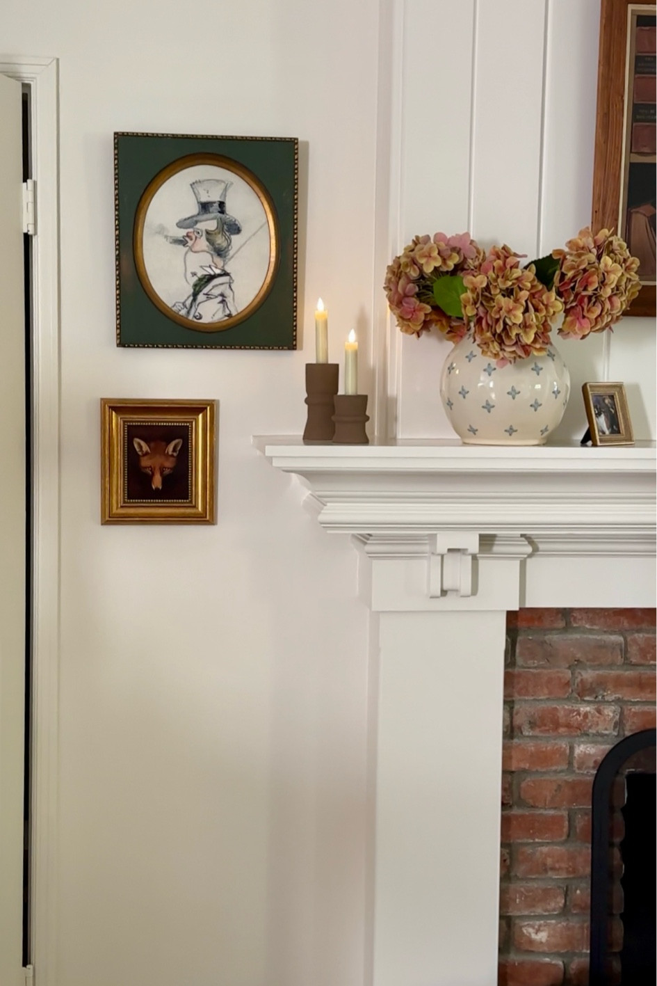 Art, frame, candlestick, candlestick holder, battery operated candlesticks, hydrangeas, faux florals, vase, picture frame

#LTKHome