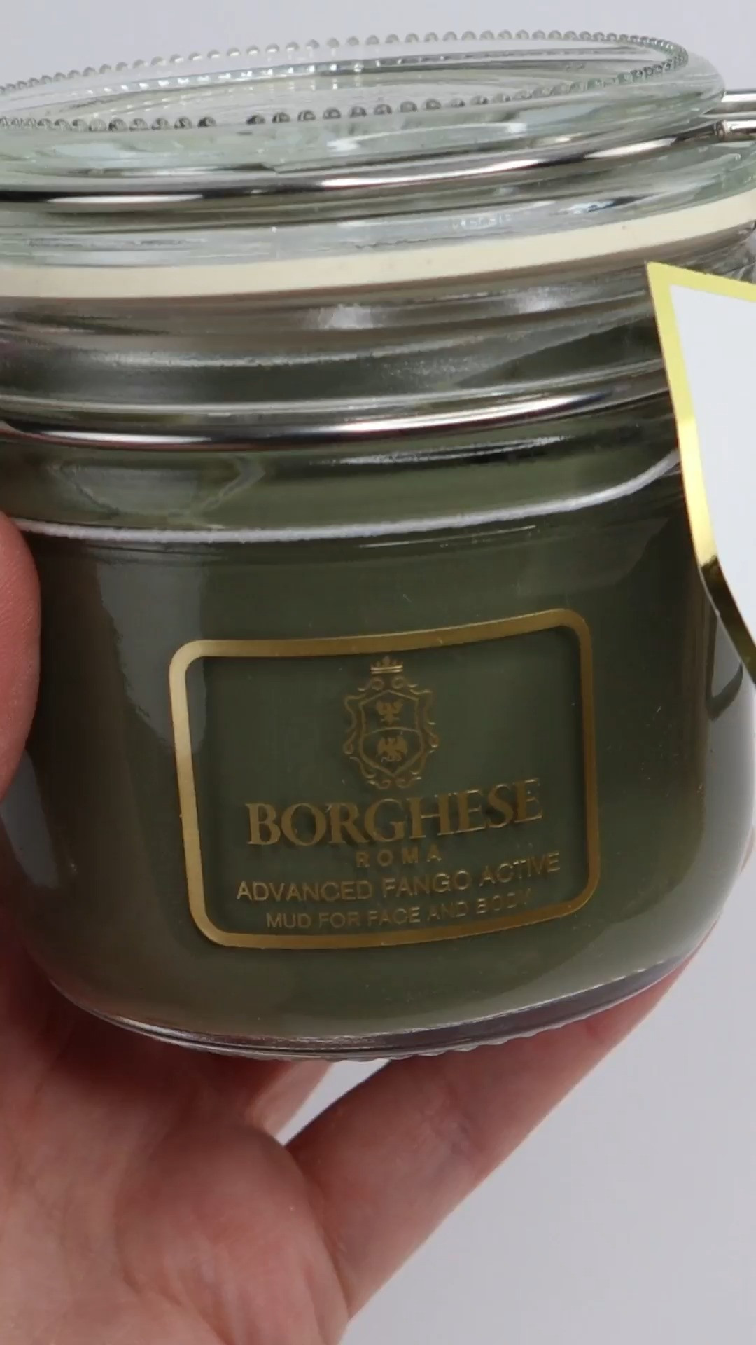 Get that spa experience at home. The Advanced Fango Active Mud Mask from Borghese is the ultimate experience with skincare. 

Feels cooling on and perfect for a weekend reset to destress. 
 

 #LTKselfcare #LTKOver40 #LTKBeauty