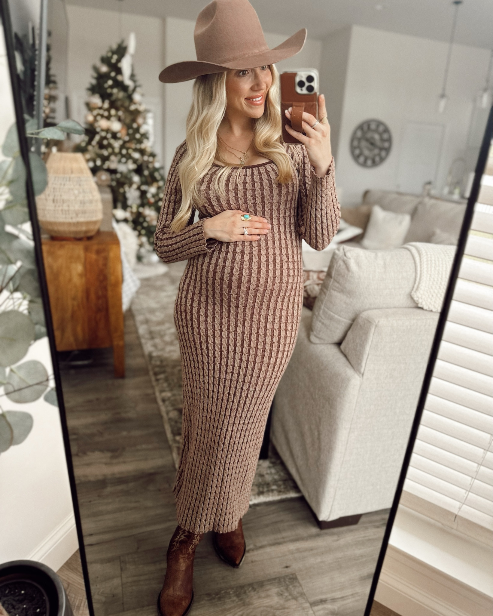 Thanksgiving outfit inspiration | what I’d wear to Thanksgiving dinner | maternity thanksgiving outfit 

#LTKBump #LTKHoliday