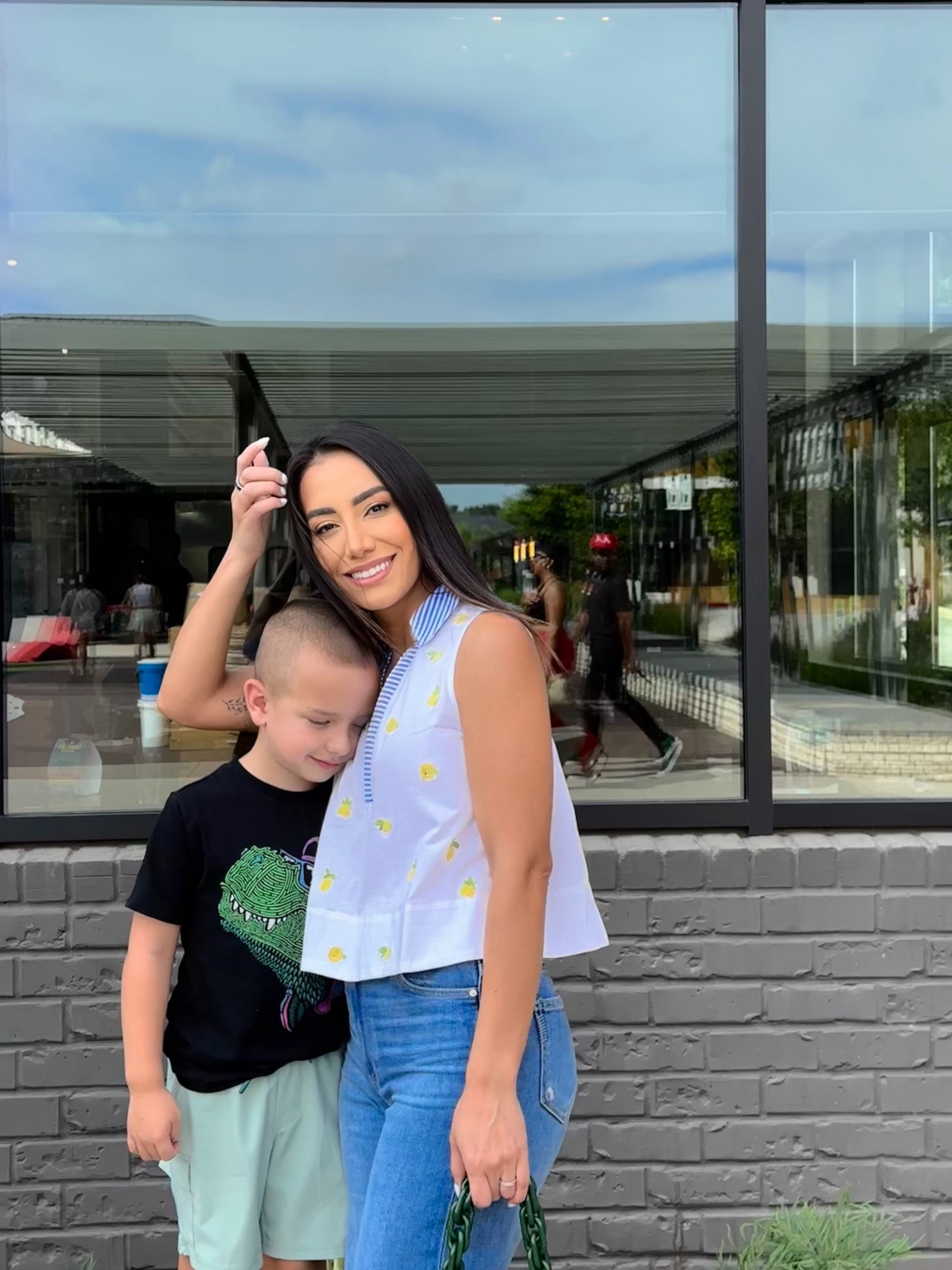 The most flattering jeans and the cutest little summer top ✨ 


#LTKFamily #LTKSeasonal #LTKStyleTip