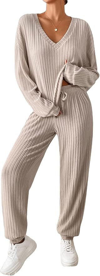 GORGLITTER Women's 2 Piece Outfits Long Sleeve V Neck Pullover Top and Sweatpants Sets Jogger Swe... | Amazon (US)