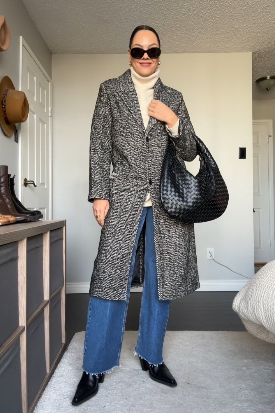 Winter outfit inspiration!

-Abercrombie textured grey herringbone long coat, I have a medium. 
-Aritzia cream oversized turtleneck sweater, I have a medium. 
-Abercrombie medium was high rise 90s relaxed jeans. I have a size 29 long. 
-Black leather ankle boots, similar pairs linked. 
-Black woven slouchy shoulder bag, similar linked. 
-Celine Triomphe 52mm sunglasses in black acetate. 


#LTKfindsunder100 #LTKstyletip #LTKSeasonal