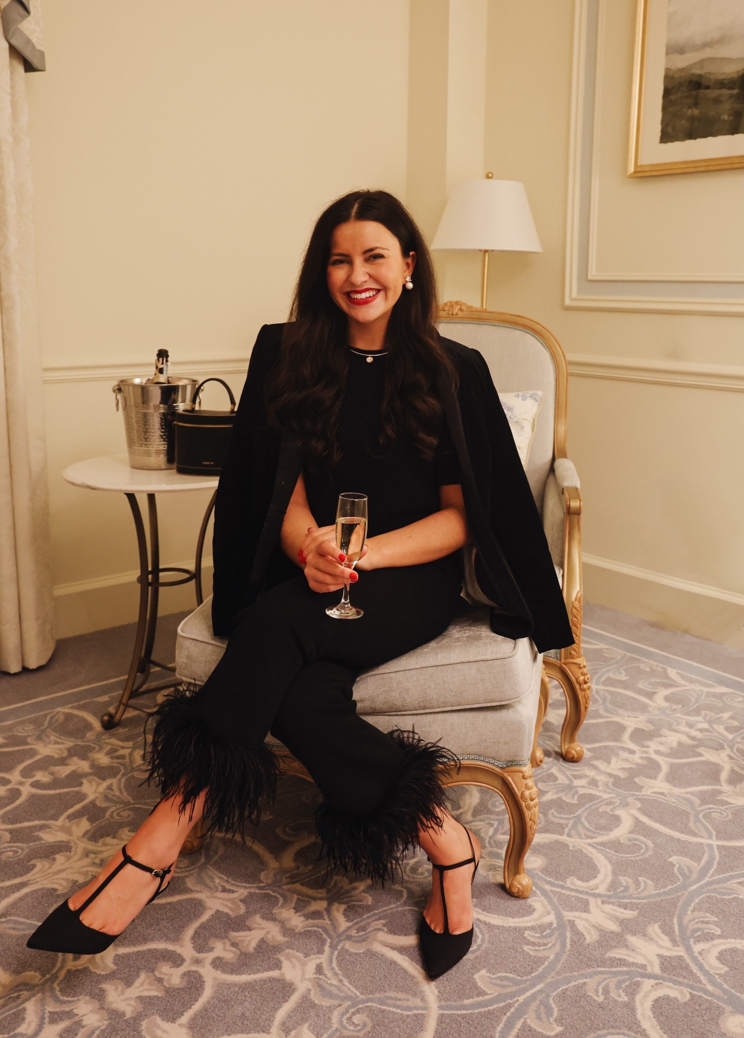 Happy NYE gals! 🥂