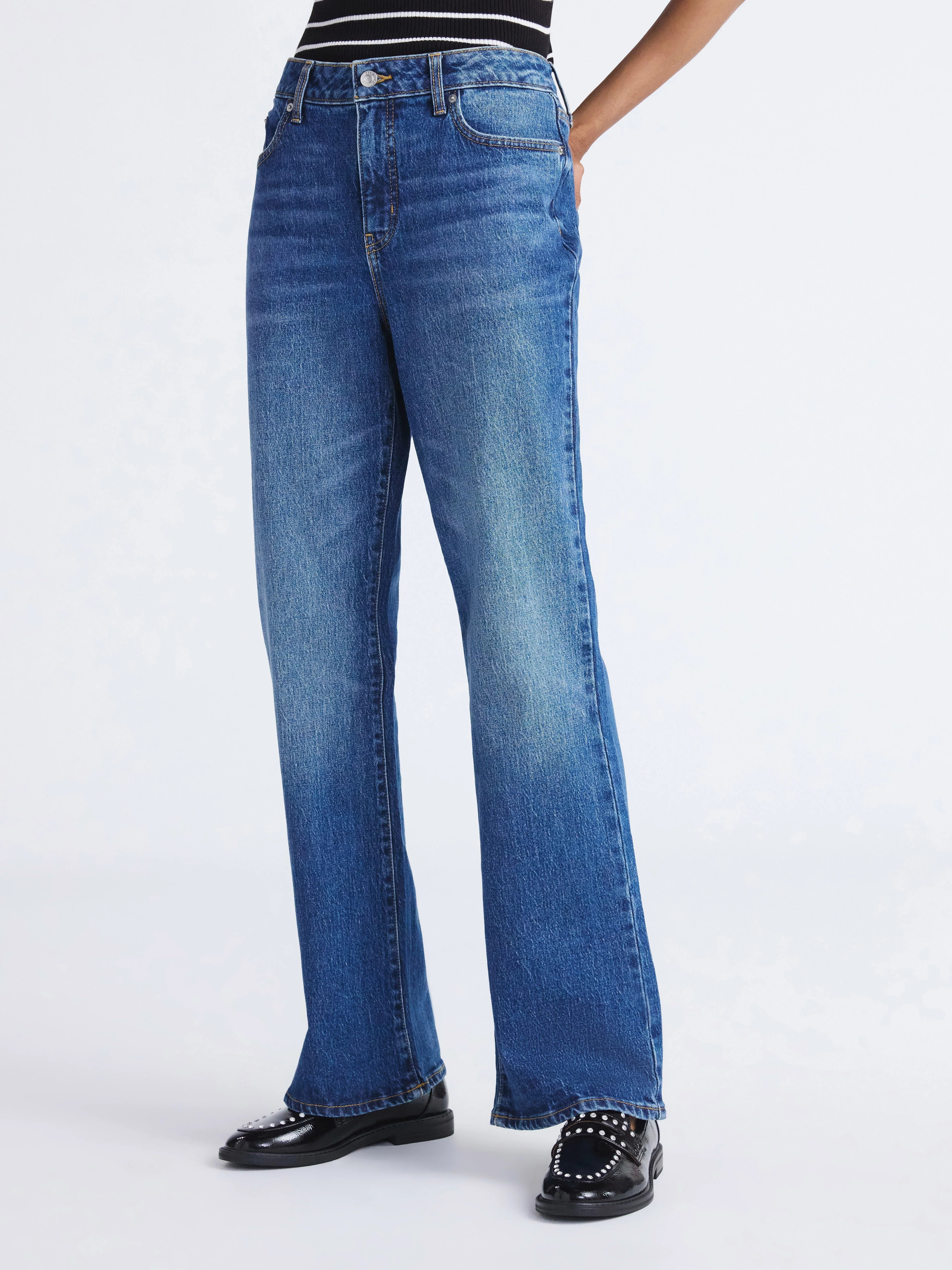 Free Assembly Women's Mid Rise Full Length Bootcut Jeans, 32" Inseam, Sizes 0-20 | Walmart (US)
