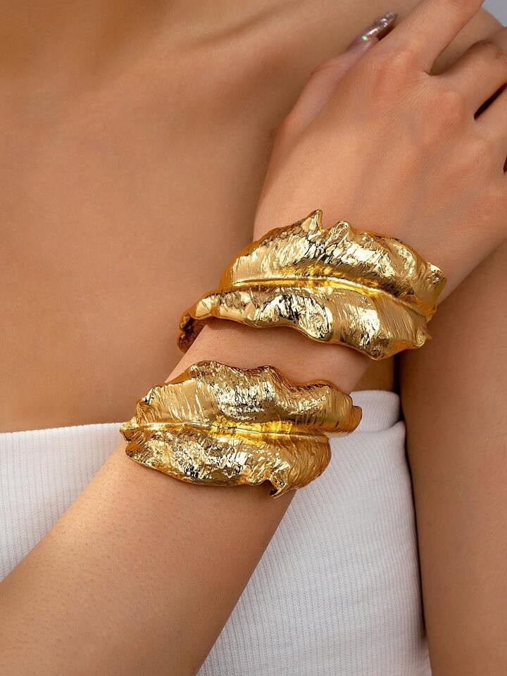 1 Pc Golden Color Metal Leaf Cuff Bangle Bracelet For Women Chunky Arm Cuffs Statement Bracelets | SHEIN