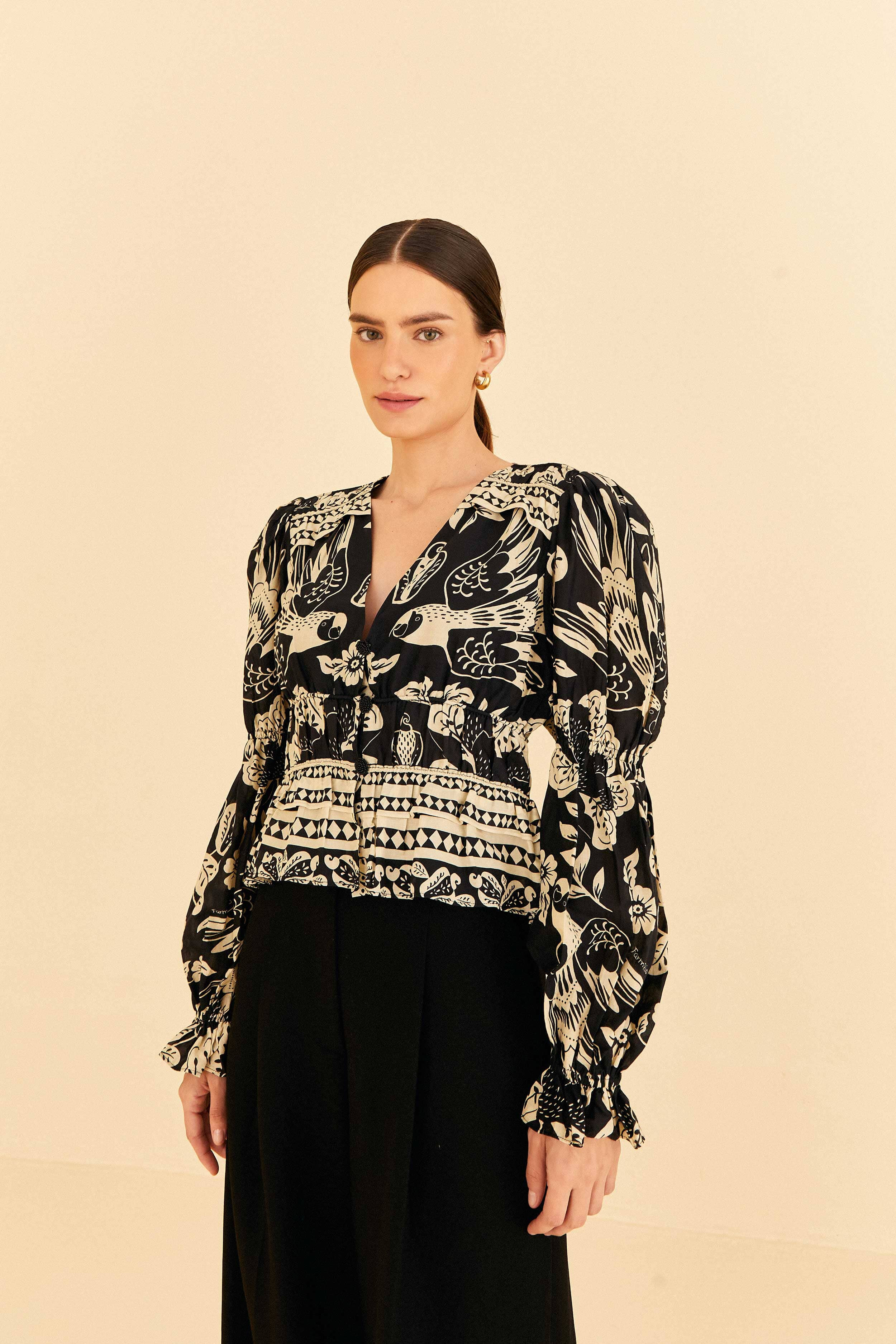 Black Graphic Floral Blouse | FarmRio (US)
