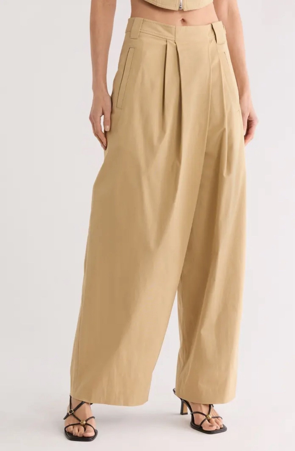 Brody Wide Leg Pants
A.L.C. Current Price $249.97
(57% off)57% off.
Comparable value $595.00